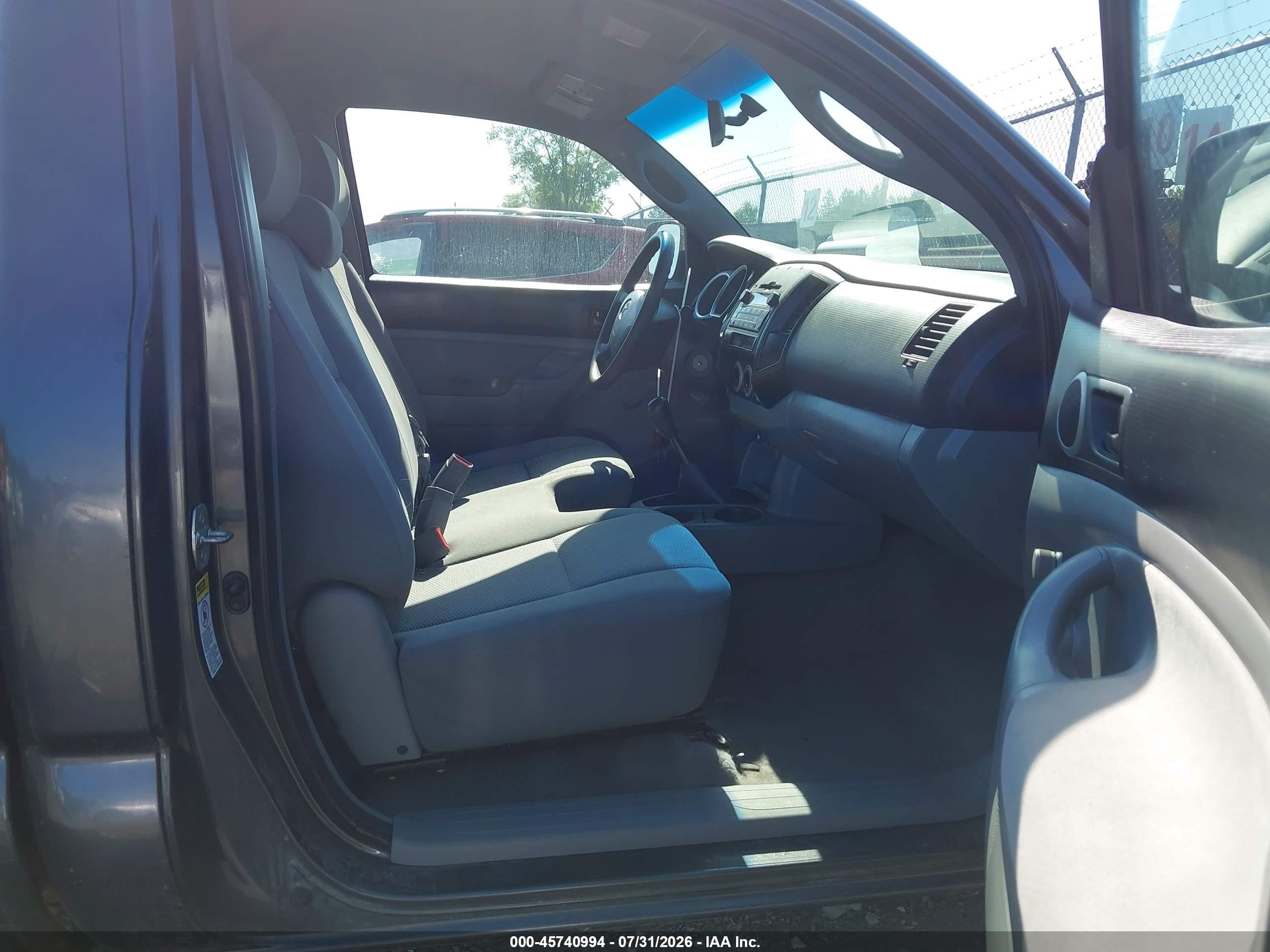 2010 Toyota Tacoma   Gray vin: 5TEPX4EN3AZ680810