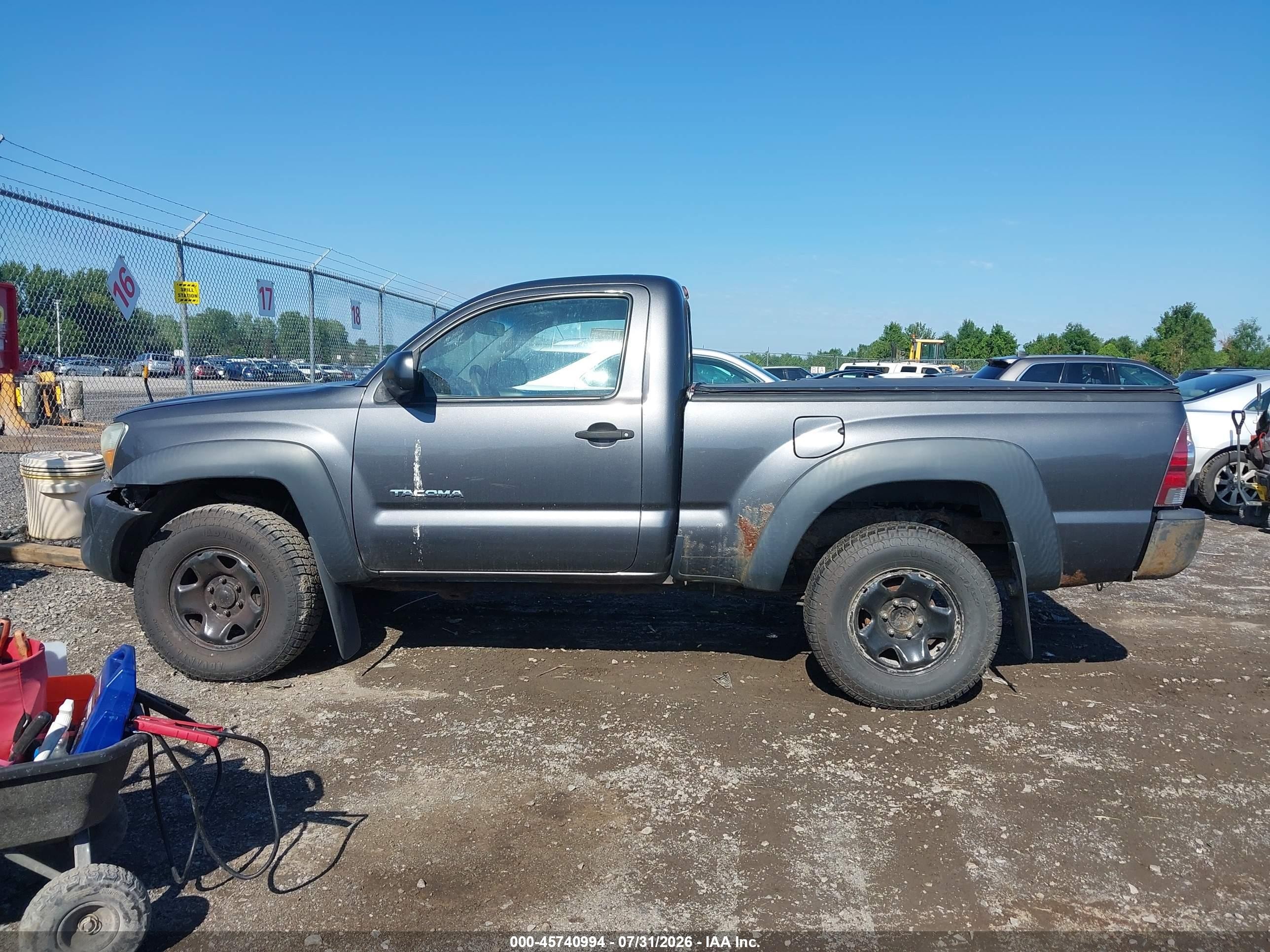 2010 Toyota Tacoma   Gray vin: 5TEPX4EN3AZ680810