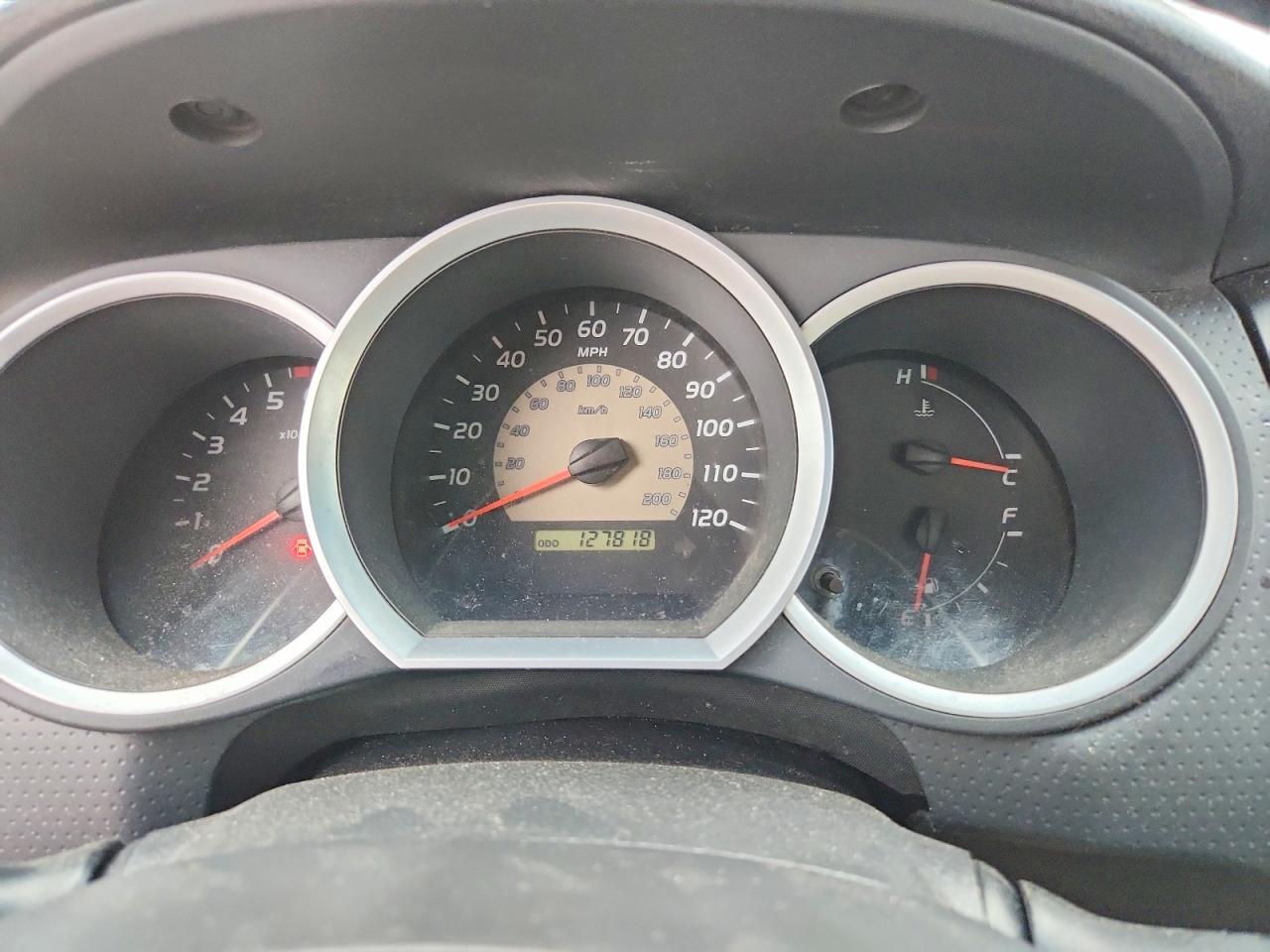 2010 Toyota Tacoma Base Белый vin: 5TEPX4EN8AZ743027