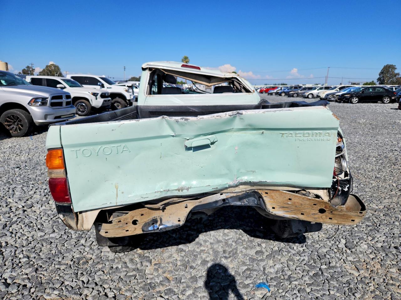2001 Toyota Tacoma Xtracab Prerunner Two Tone vin: 5TESM92N01Z846186