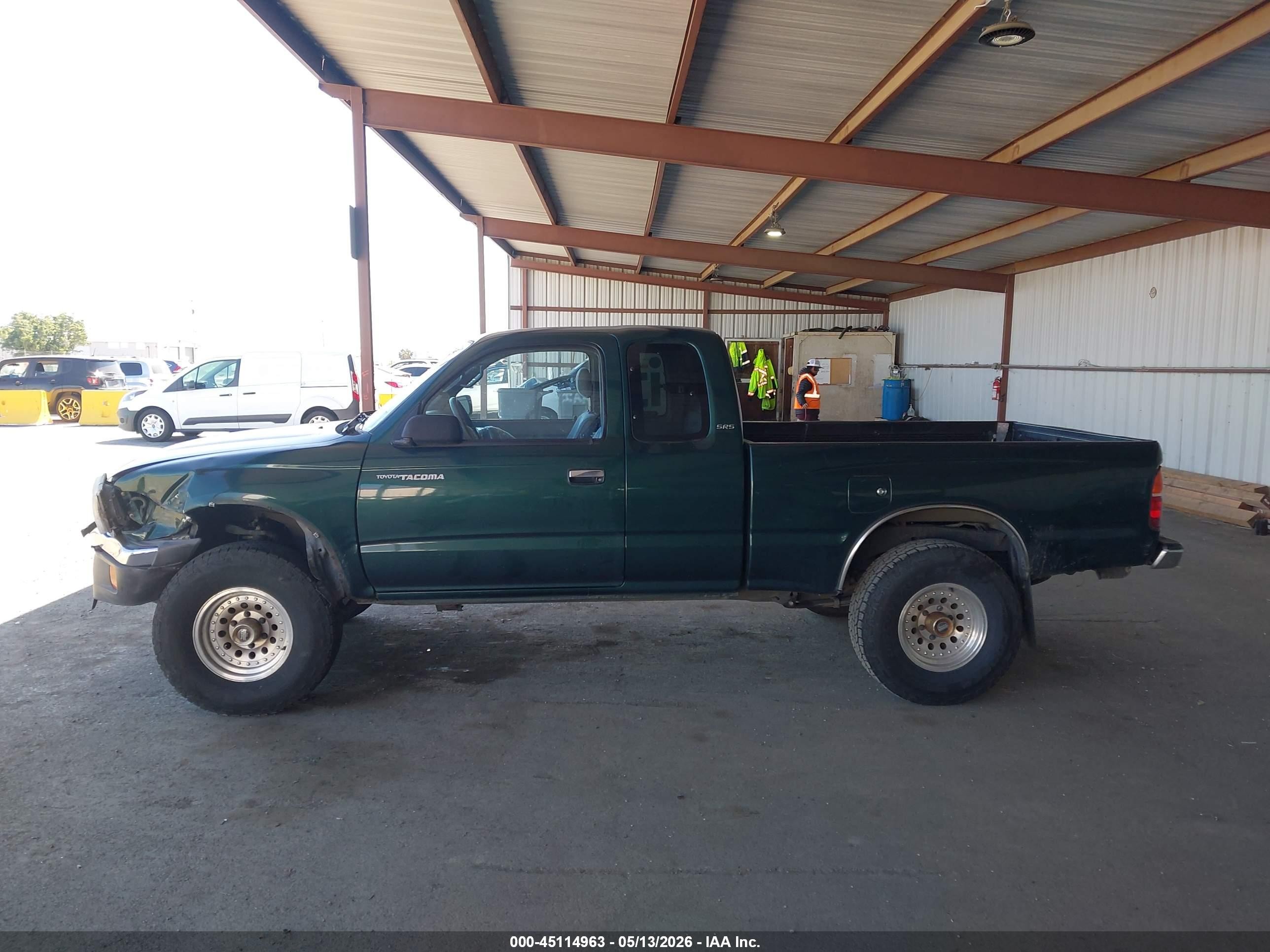 2000 Toyota Tacoma Prerunner Green vin: 5TESM92N2YZ696625