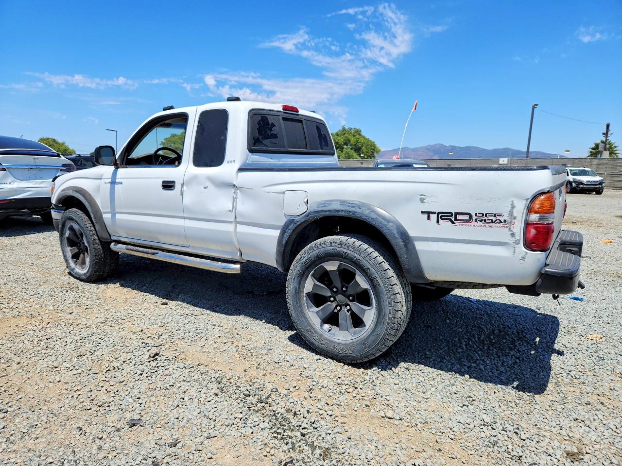 2001 Toyota Tacoma Xtracab Prerunner White vin: 5TESM92N31Z852659