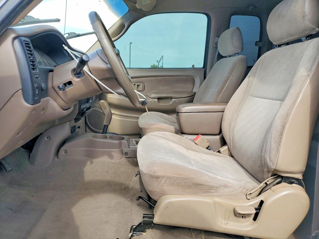 2001 Toyota Tacoma Xtracab Prerunner White vin: 5TESM92N31Z852659