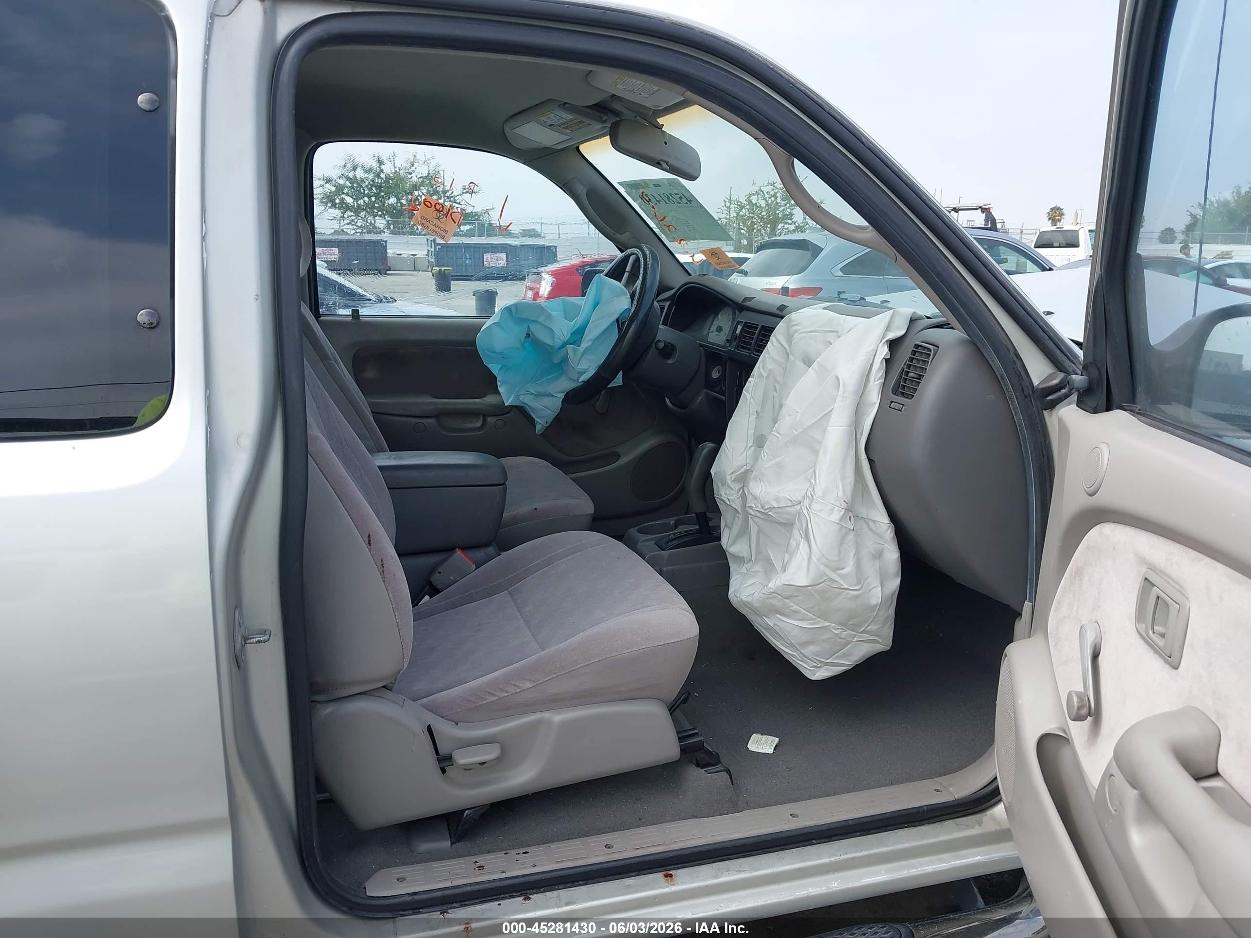 2002 Toyota Tacoma Prerunner Silver vin: 5TESM92N32Z128701