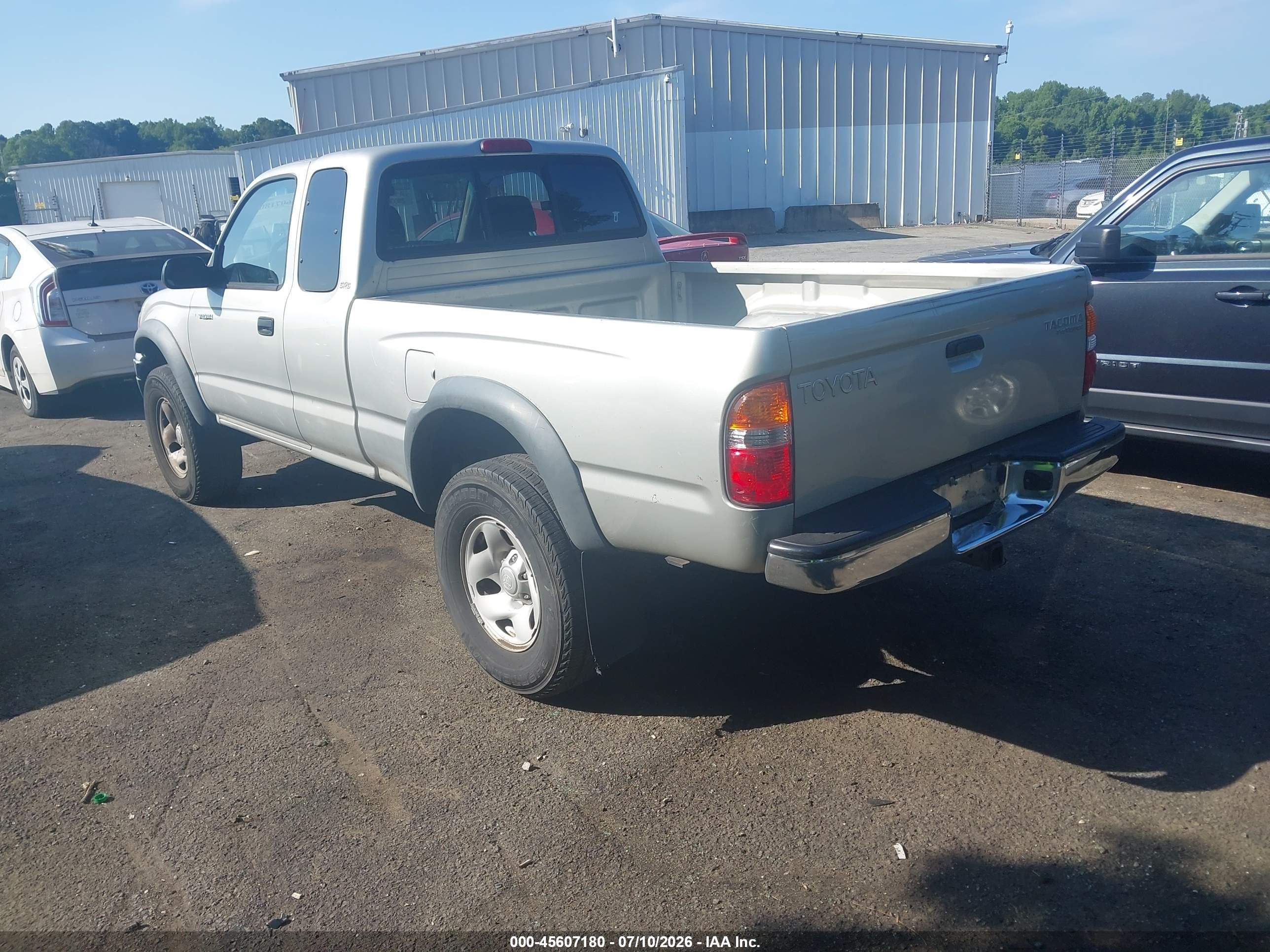 2001 Toyota Tacoma Prerunner Silver vin: 5TESM92N41Z845025
