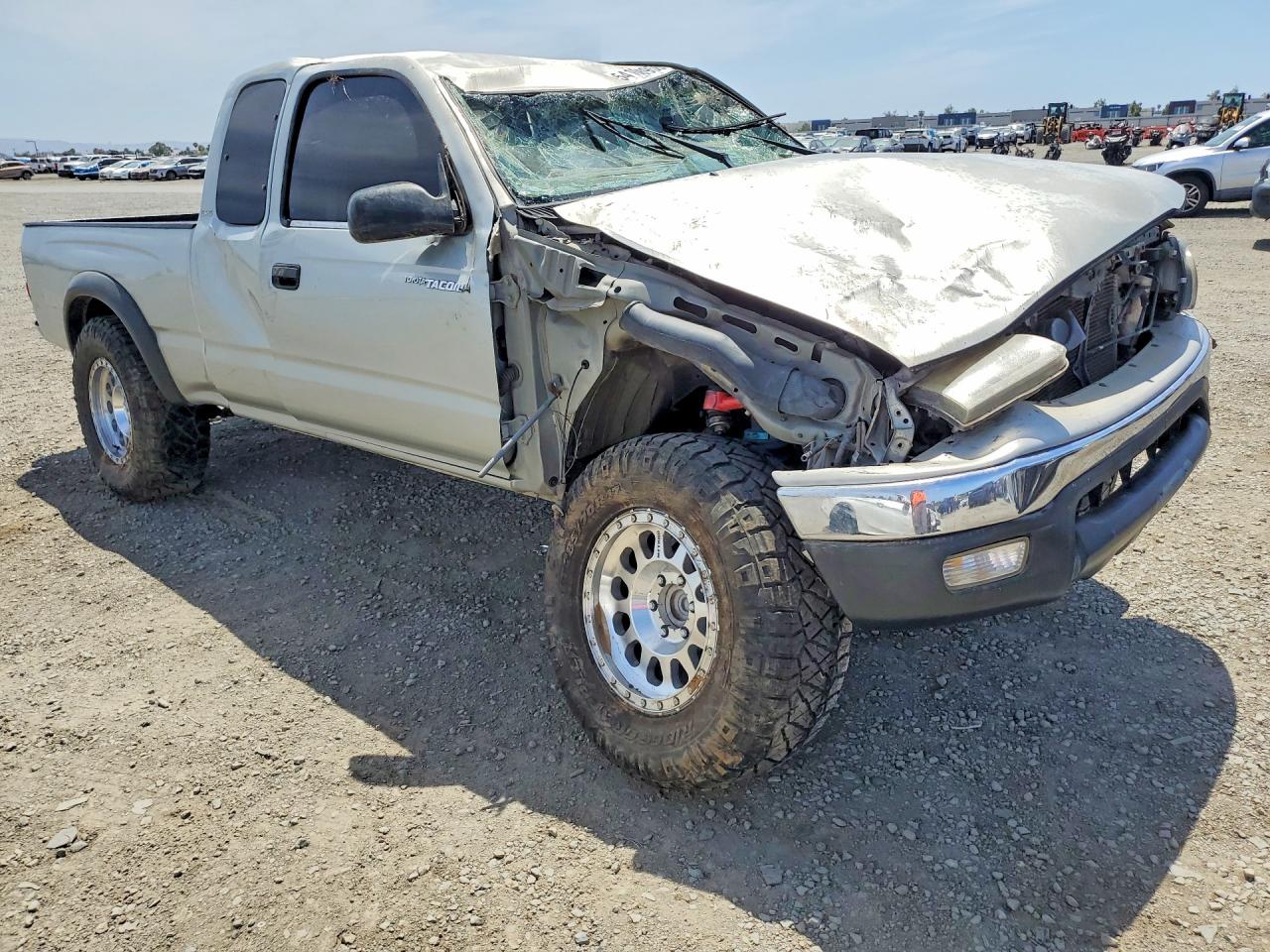 2004 Toyota Tacoma Xtracab Prerunner Silver vin: 5TESM92N44Z339022