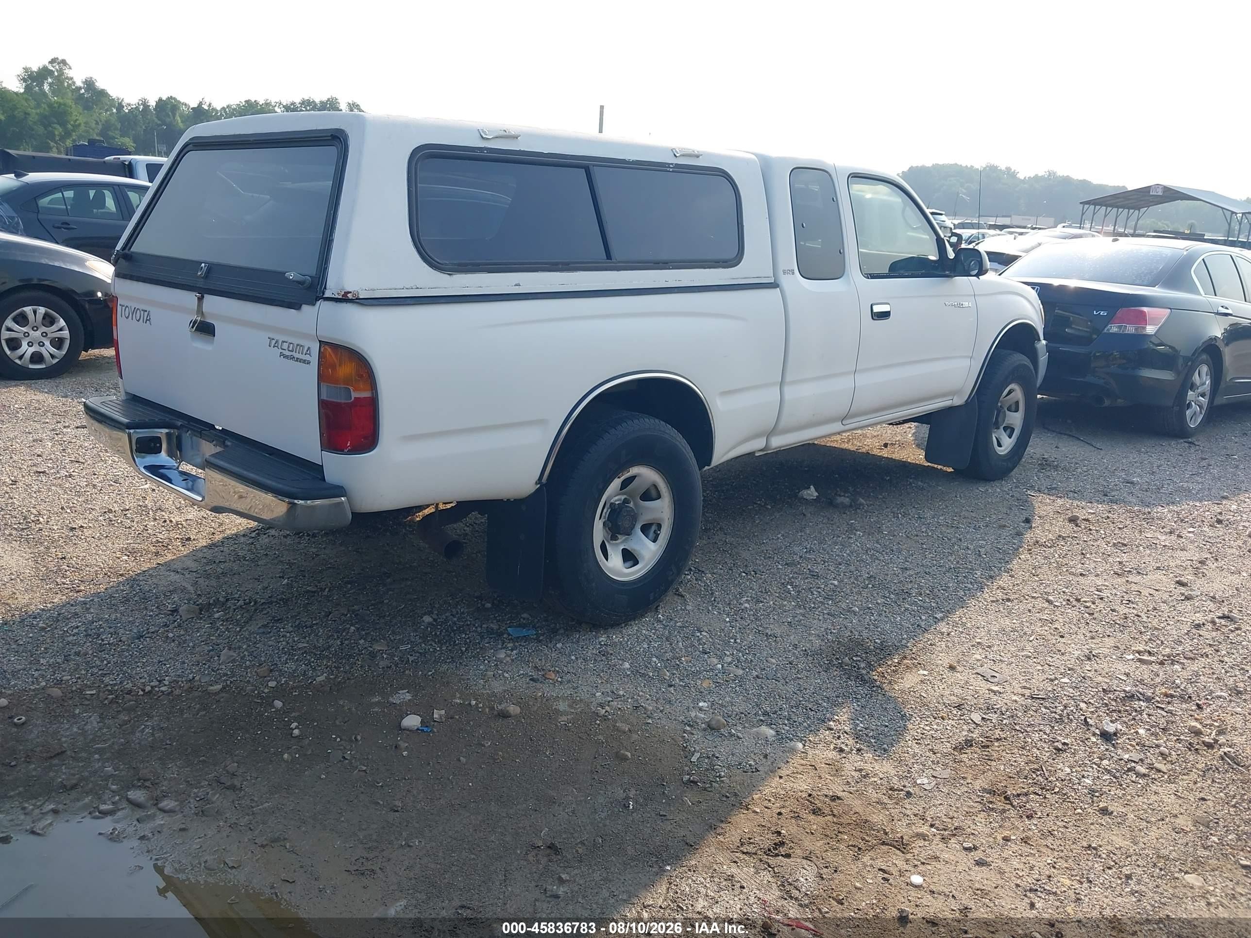 2000 Toyota Tacoma Prerunner White vin: 5TESM92N6YZ715225