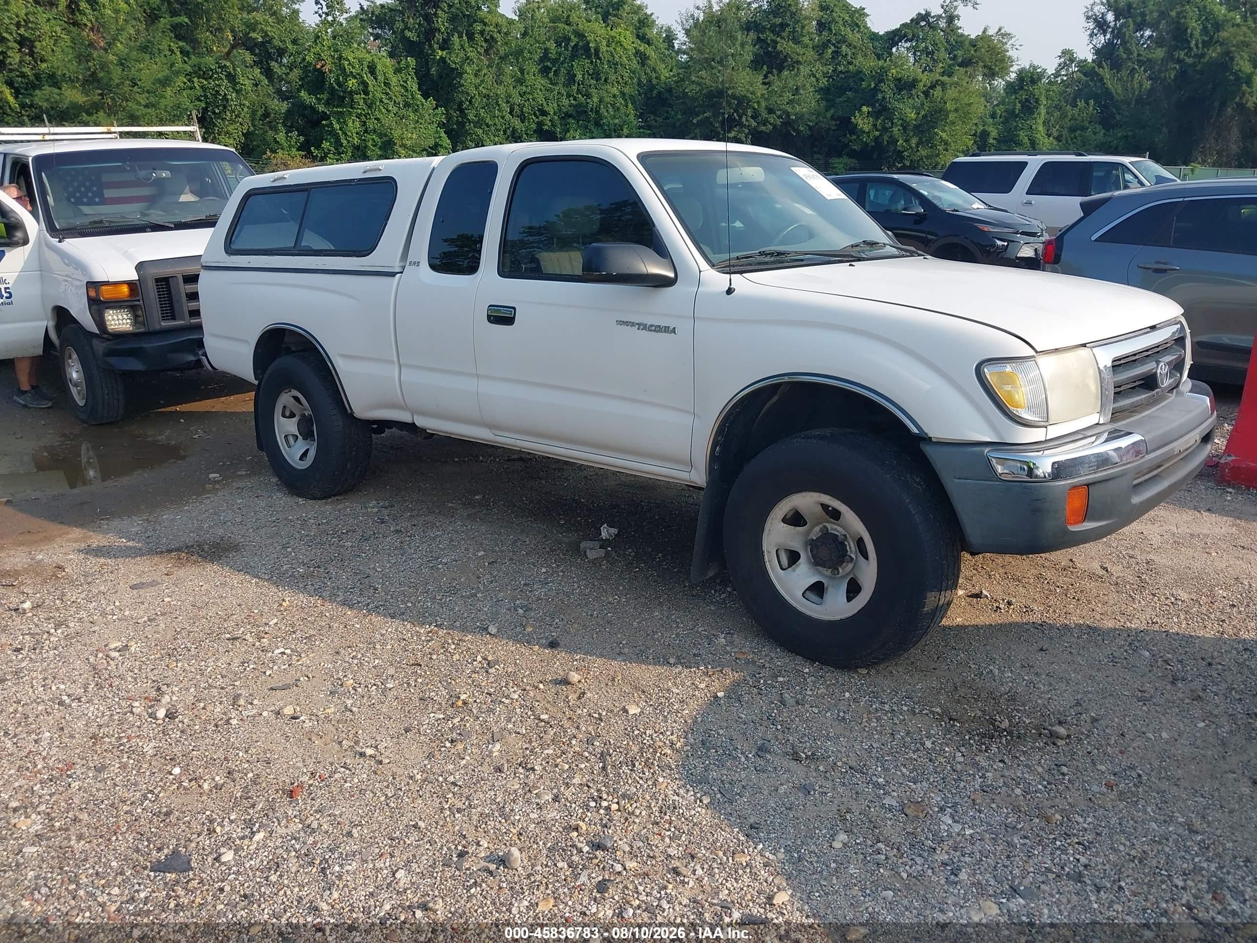 2000 Toyota Tacoma Prerunner White vin: 5TESM92N6YZ715225