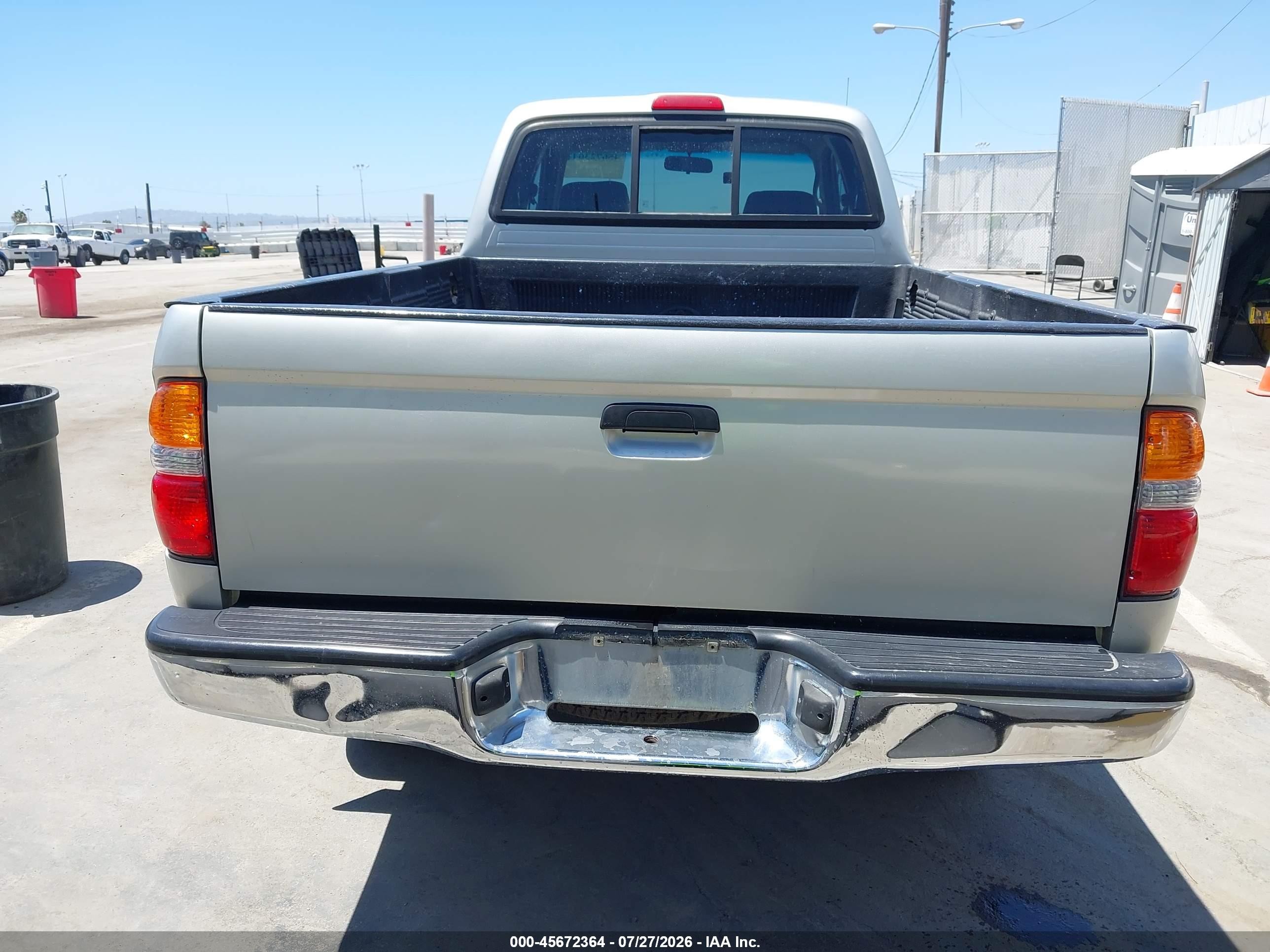 2001 Toyota Tacoma Prerunner Silver vin: 5TESM92N81Z843245