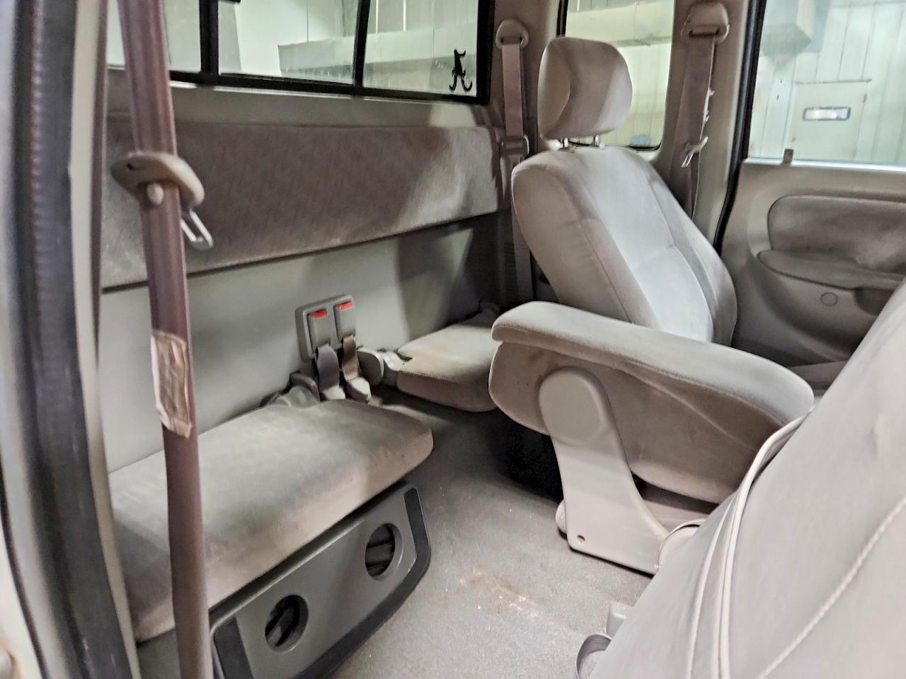 2003 Toyota Tacoma Silver vin: 5TESM92N93Z243188