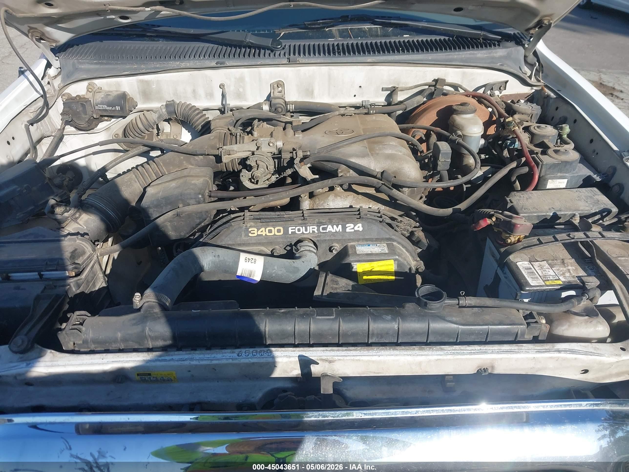 2001 Toyota Tacoma Prerunner V6 Белый vin: 5TESN92N01Z793101