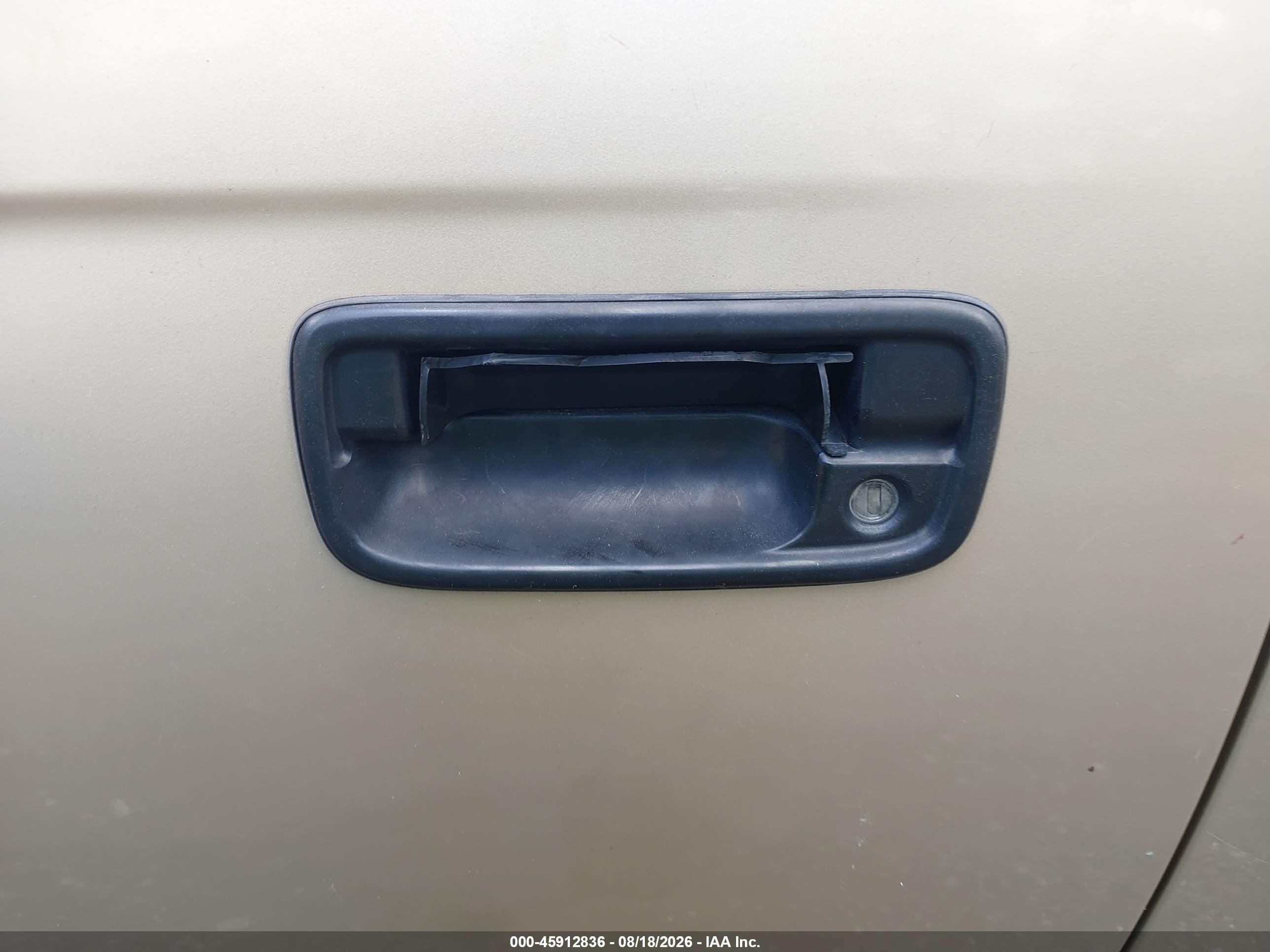 2001 Toyota Tacoma Prerunner V6 Золотой vin: 5TESN92N01Z872090