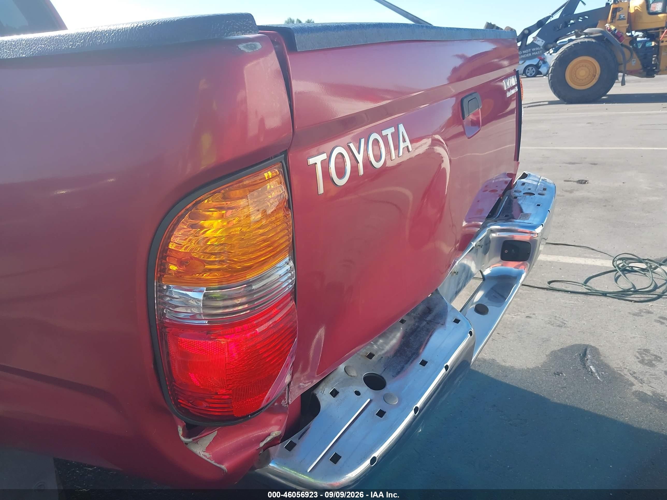 2003 Toyota Tacoma Prerunner V6 Red vin: 5TESN92N23Z158593