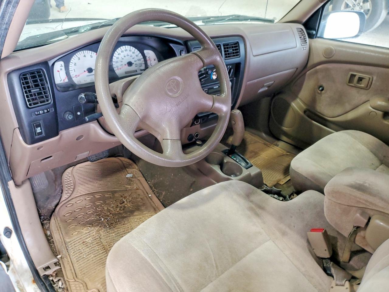 2001 Toyota Tacoma Xtracab Prerunner Белый vin: 5TESN92N31Z860807