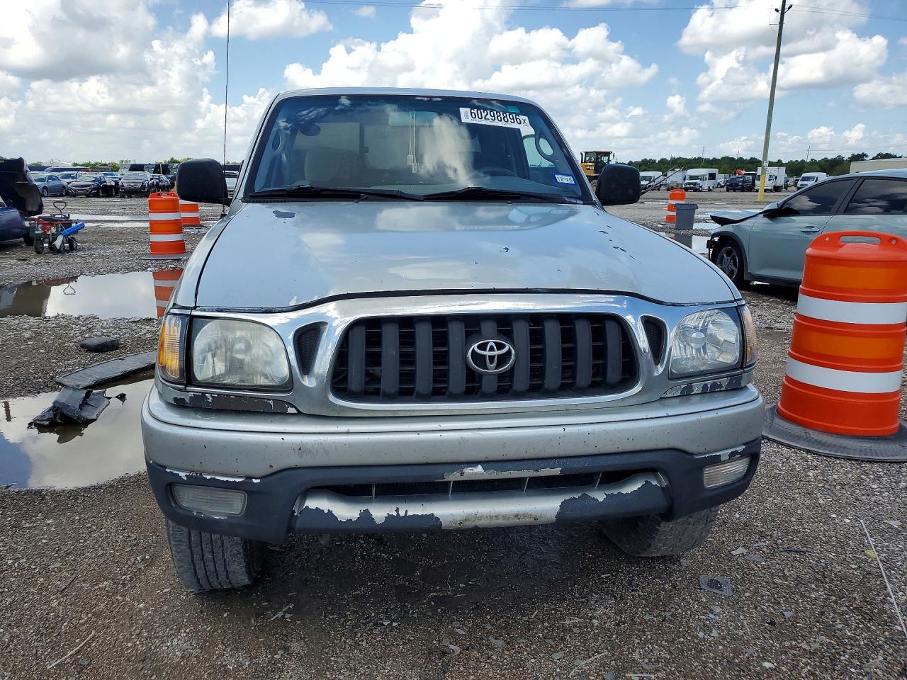 2002 Toyota Tacoma Silver vin: 5TESN92N42Z005292