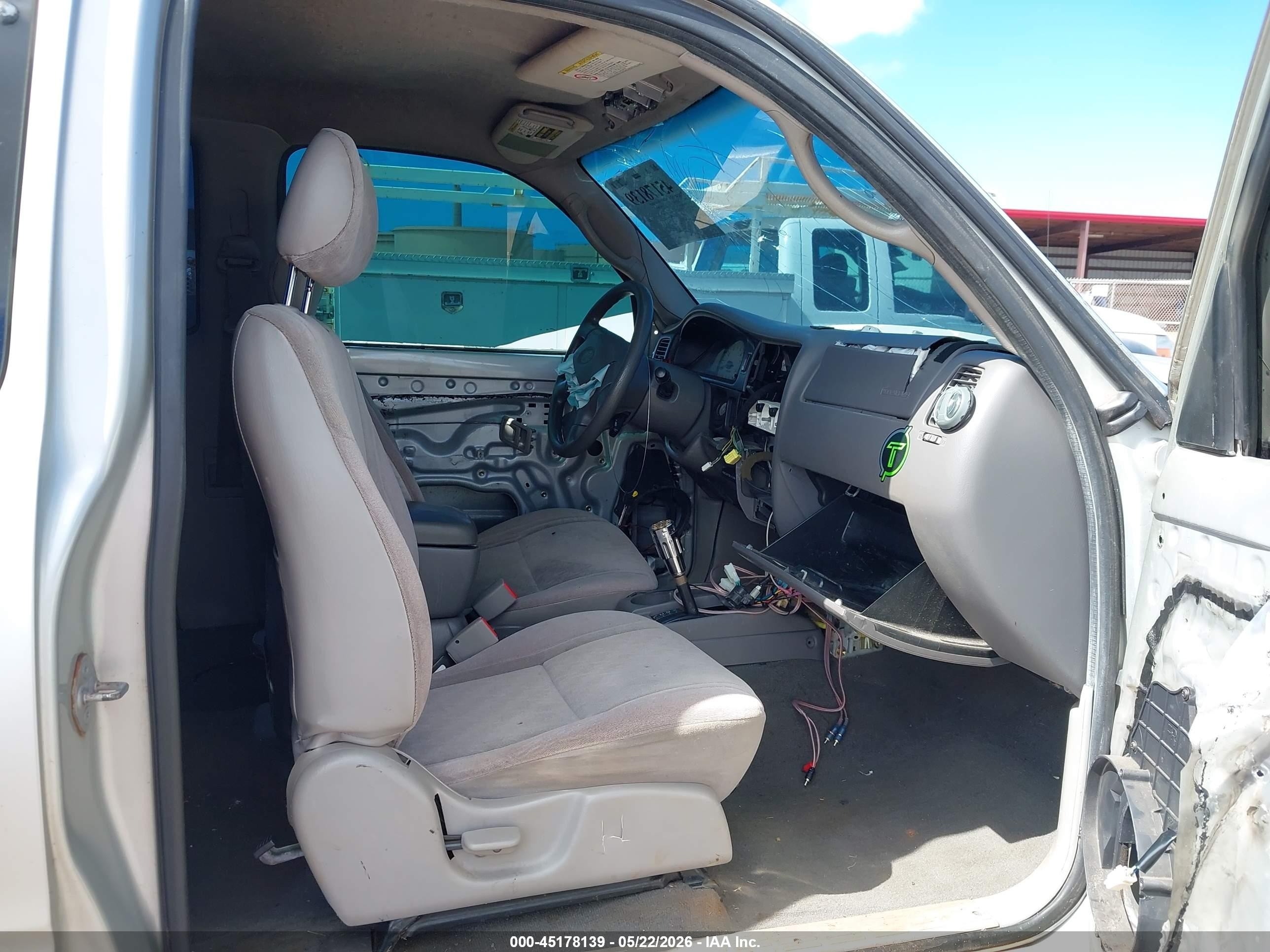 2003 Toyota Tacoma Prerunner V6 Silver vin: 5TESN92N53Z256193