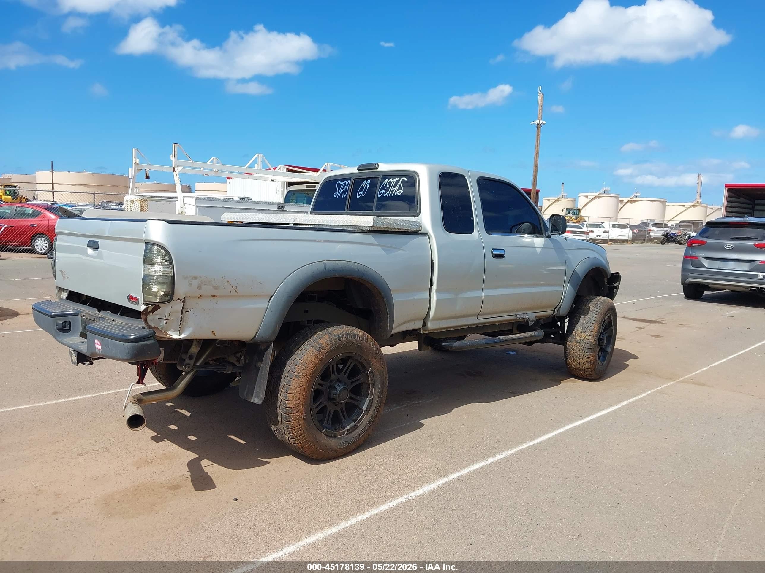 2003 Toyota Tacoma Prerunner V6 Silver vin: 5TESN92N53Z256193