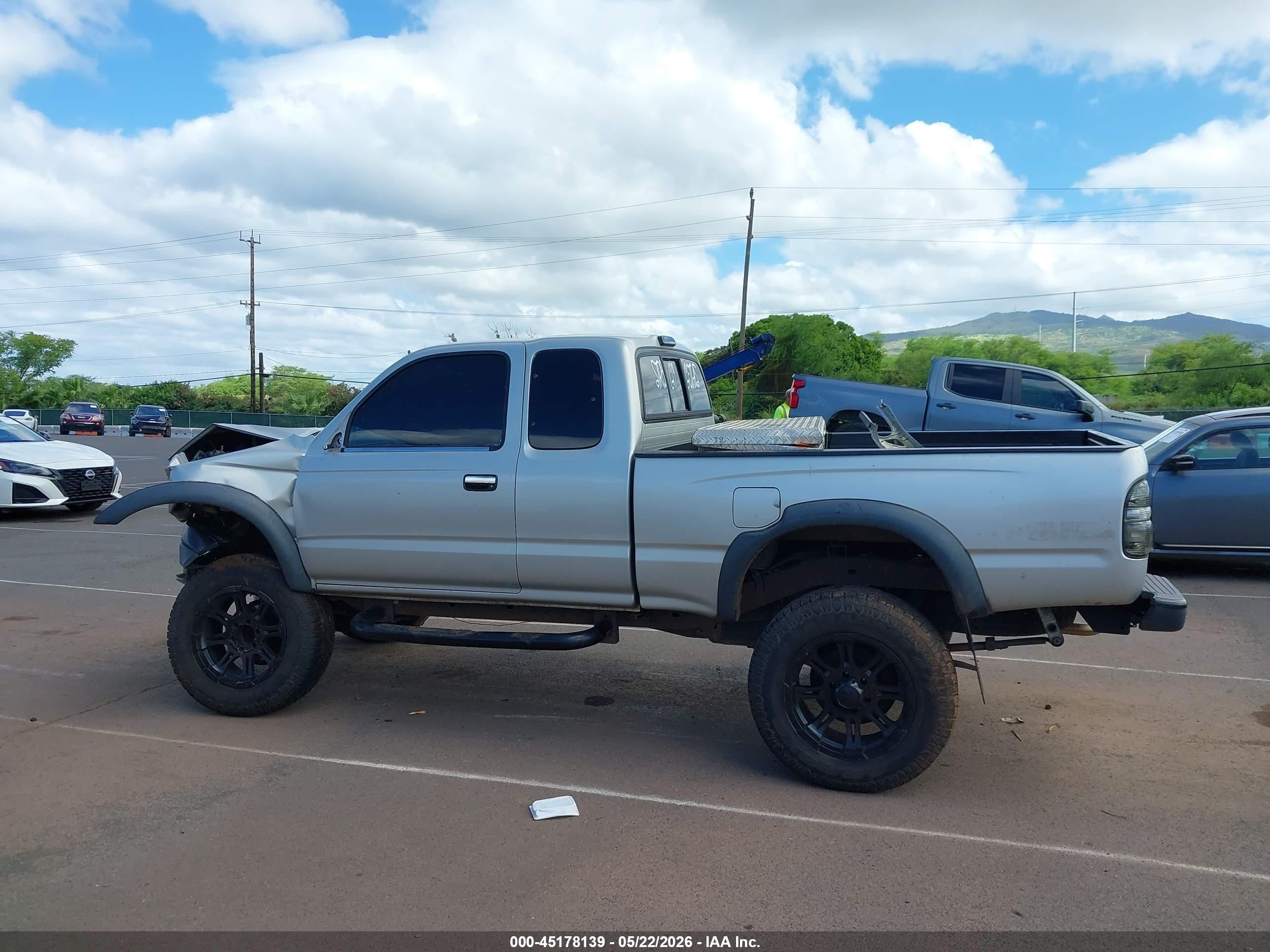 2003 Toyota Tacoma Prerunner V6 Silver vin: 5TESN92N53Z256193