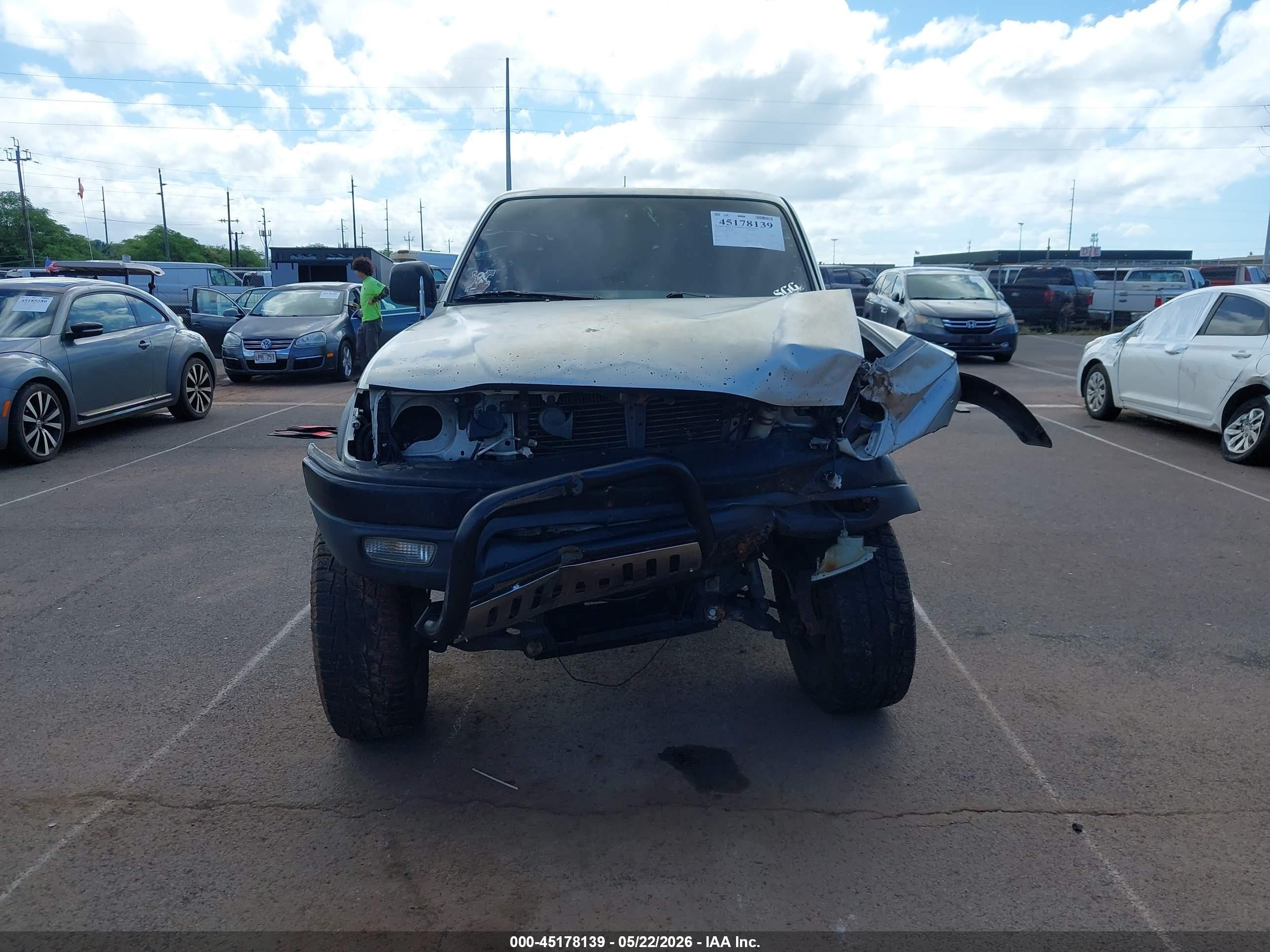 2003 Toyota Tacoma Prerunner V6 Silver vin: 5TESN92N53Z256193