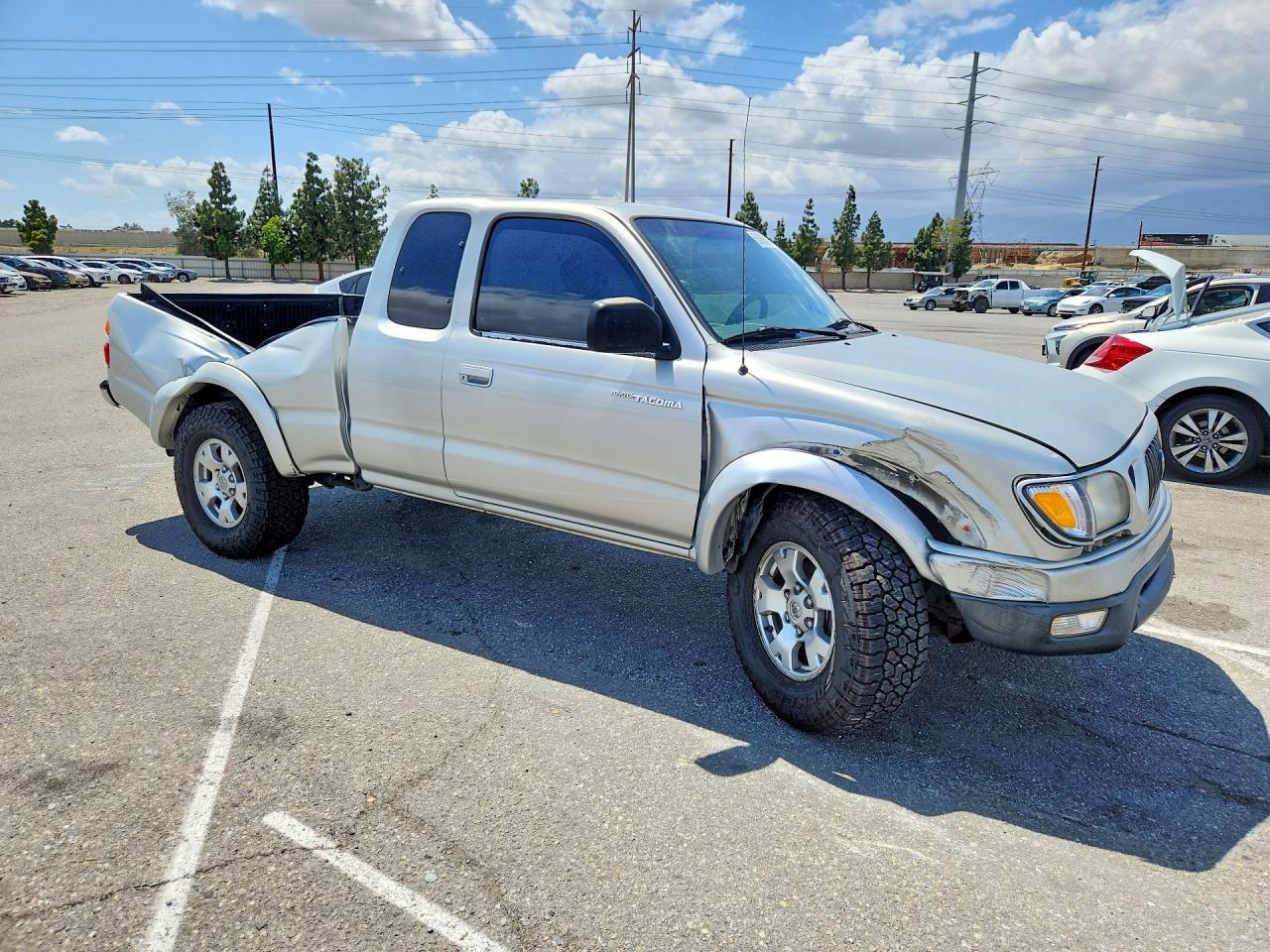 2004 Toyota Tacoma Xtracab Prerunner Silver vin: 5TESN92N64Z343117