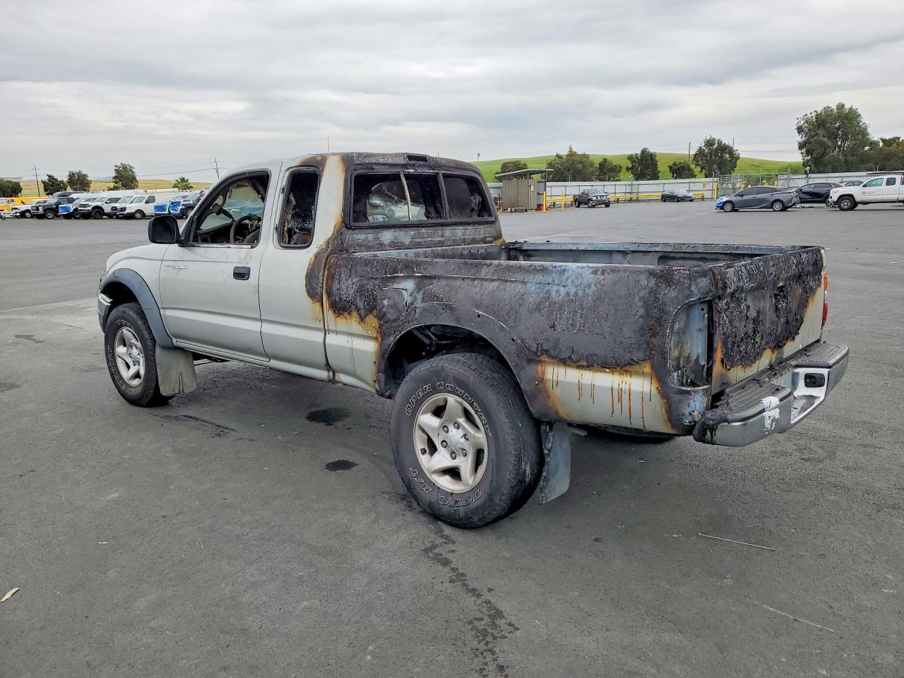2003 Toyota Tacoma Prerunner V6 Серебряный vin: 5TESN92N73Z157584
