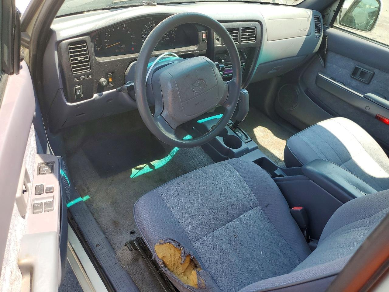 2000 Toyota Tacoma Xtracab Prerunner Gray vin: 5TESN92N7YZ700407