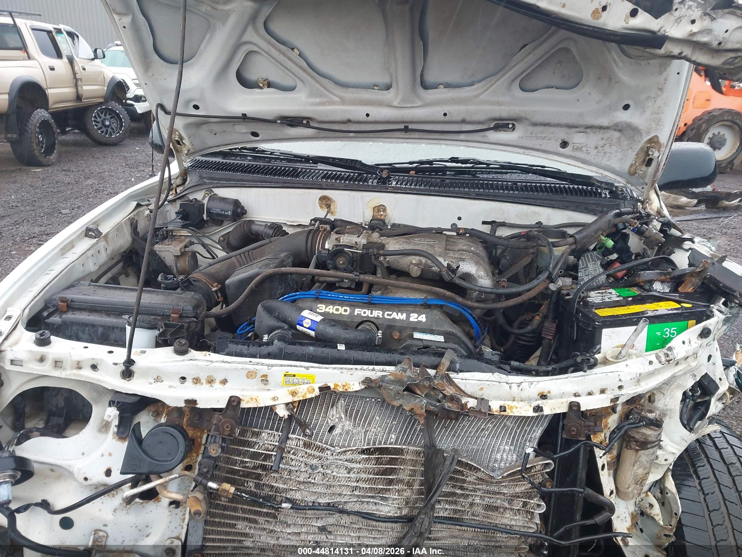 2003 Toyota Tacoma Prerunner V6 White vin: 5TESN92N83Z251375