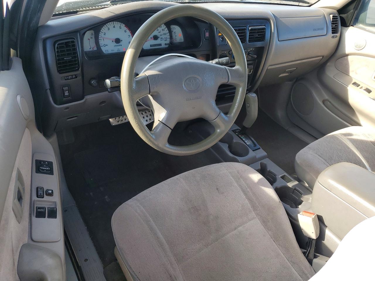 2001 Toyota Tacoma Xtracab Prerunner Silver vin: 5TESN92N91Z803706
