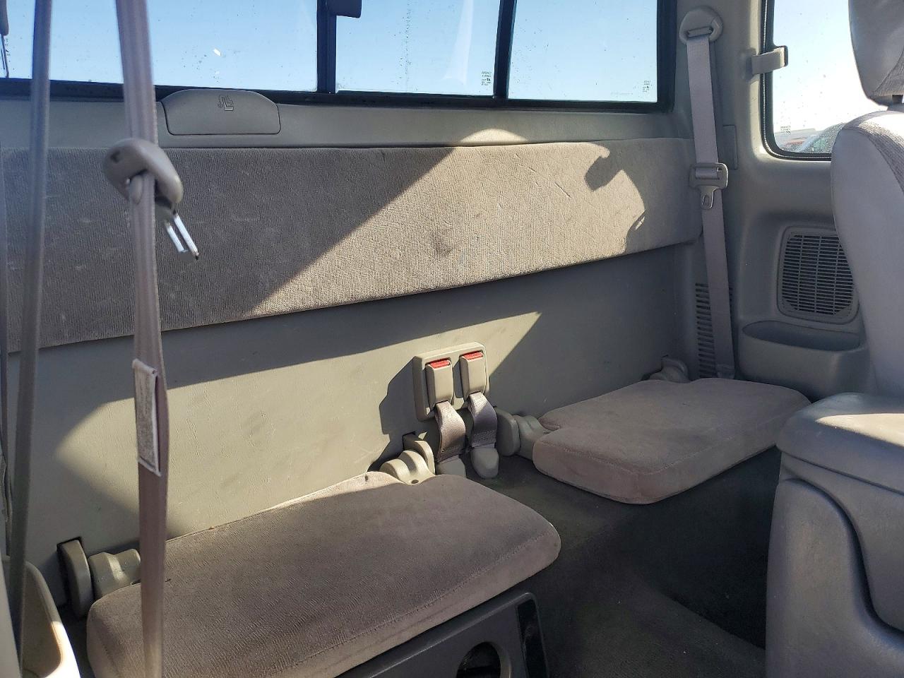 2001 Toyota Tacoma Xtracab Prerunner Silver vin: 5TESN92N91Z803706