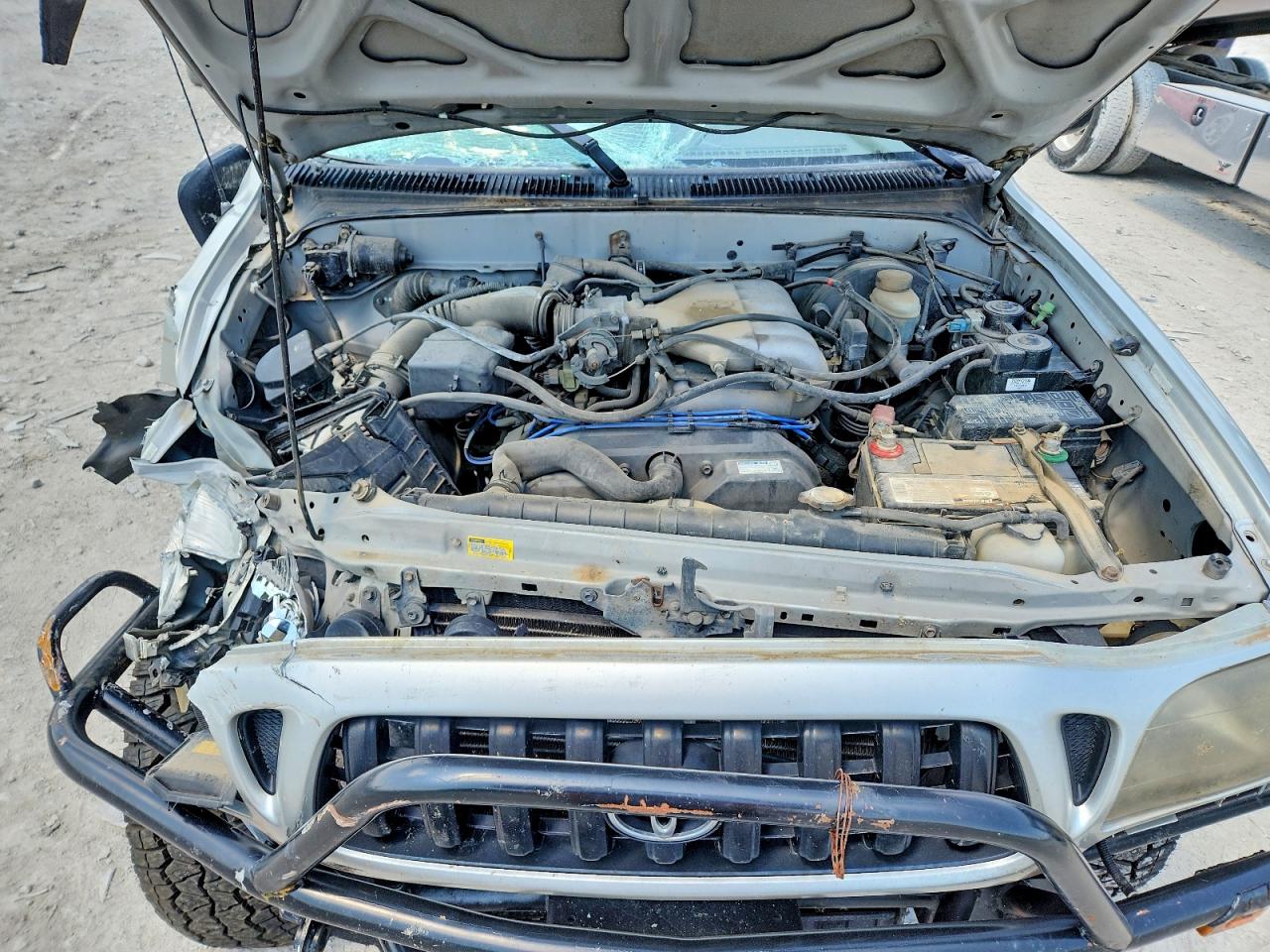 2001 Toyota Tacoma Xtracab Prerunner Silver vin: 5TESN92N91Z846331