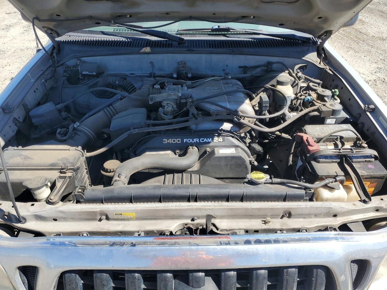 2001 Toyota Tacoma Xtracab Prerunner Silver vin: 5TESN92NX1Z804086