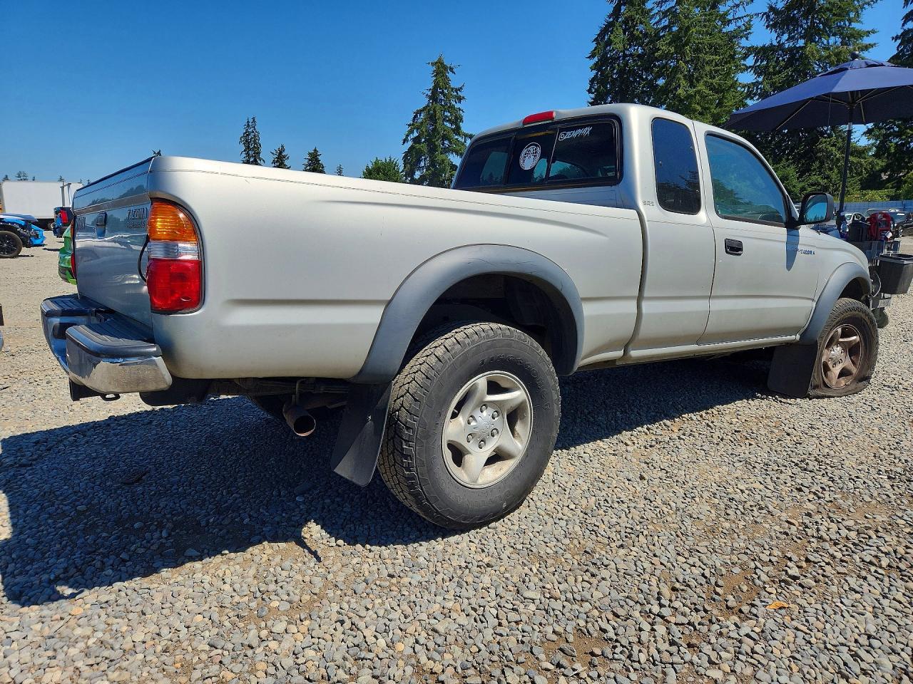 2002 Toyota Tacoma Xtracab Prerunner Silver vin: 5TESN92NX2Z117983