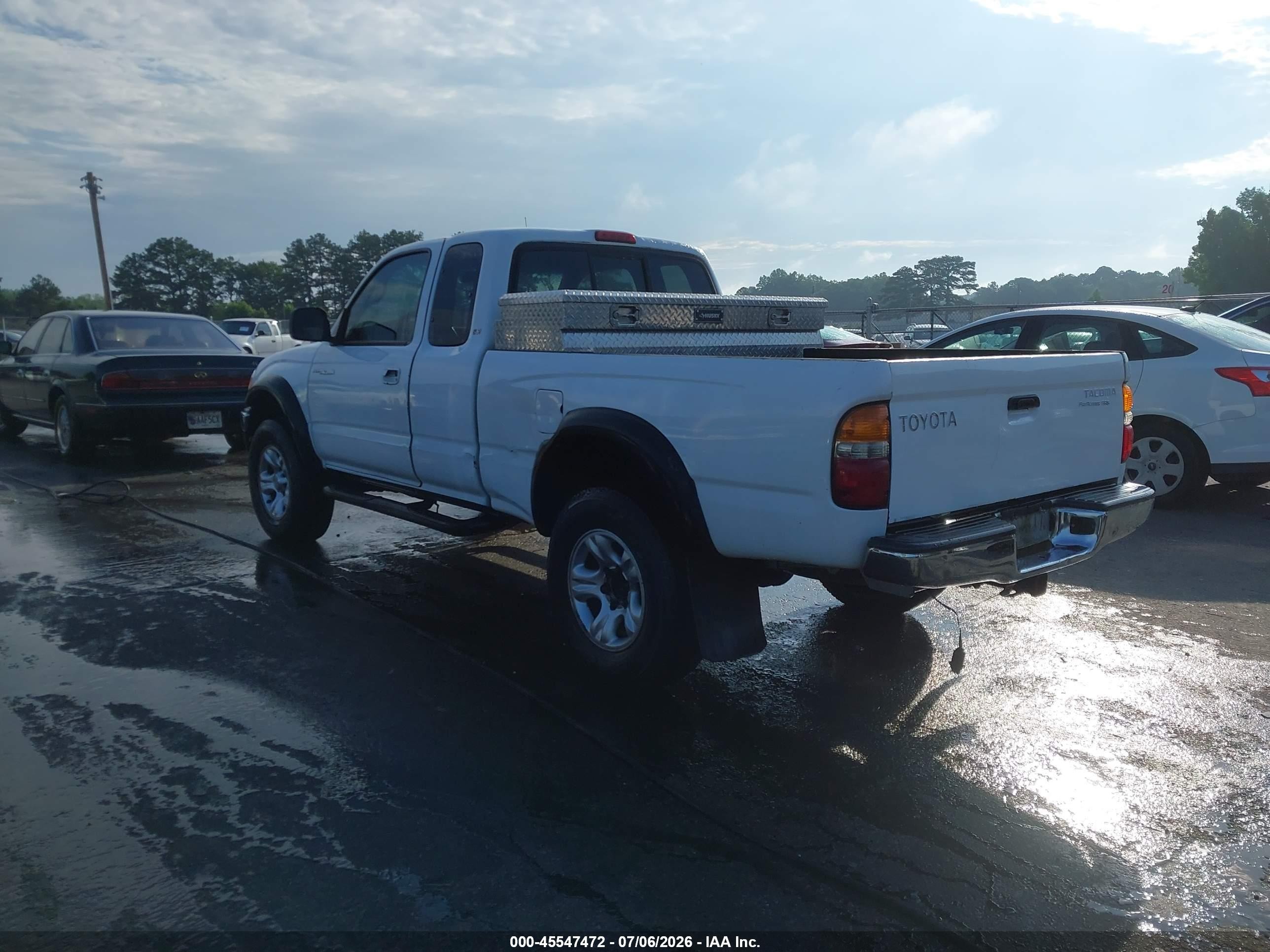 2004 Toyota Tacoma Prerunner V6 Белый vin: 5TESN92NX4Z363953