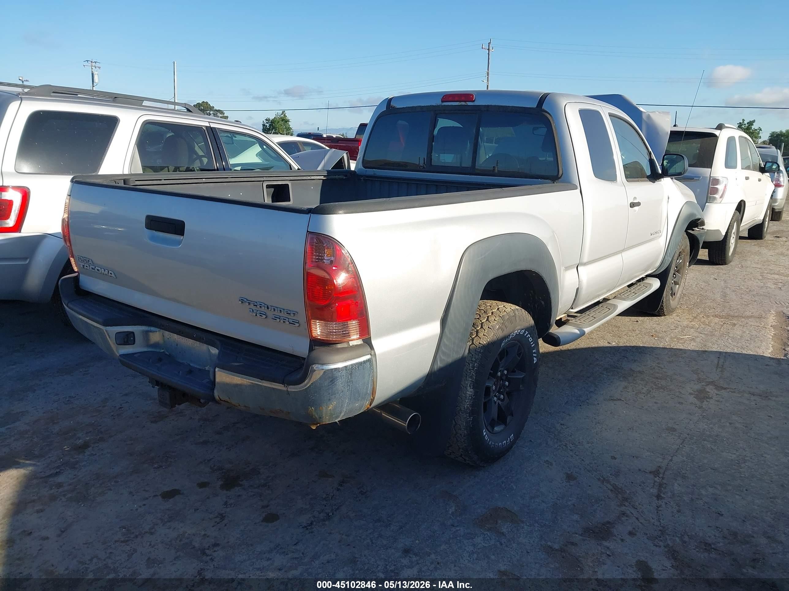 2008 Toyota Tacoma Prerunner V6 Silver vin: 5TETU62N08Z590385