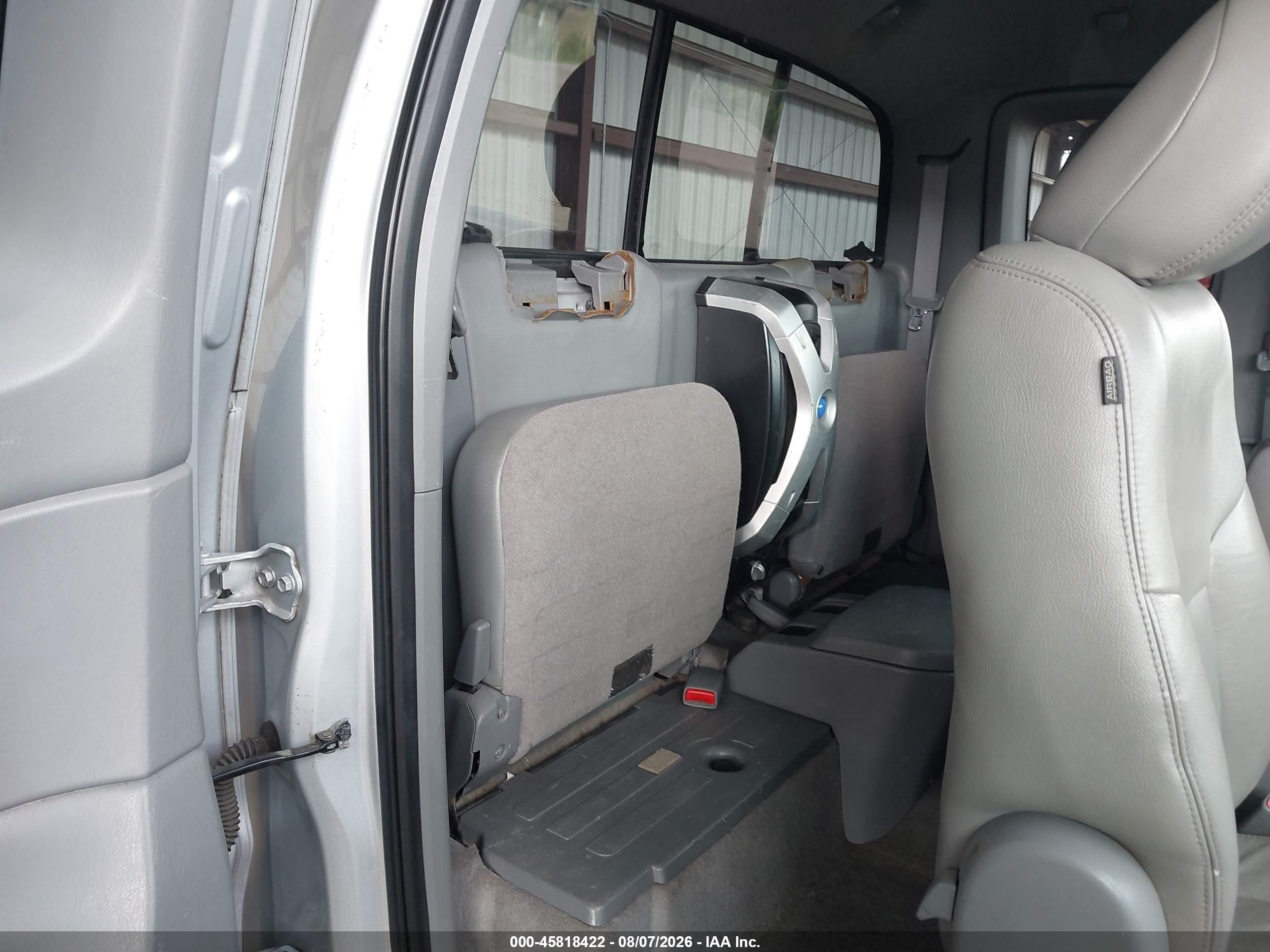 2009 Toyota Tacoma Prerunner V6 Silver vin: 5TETU62N09Z604299