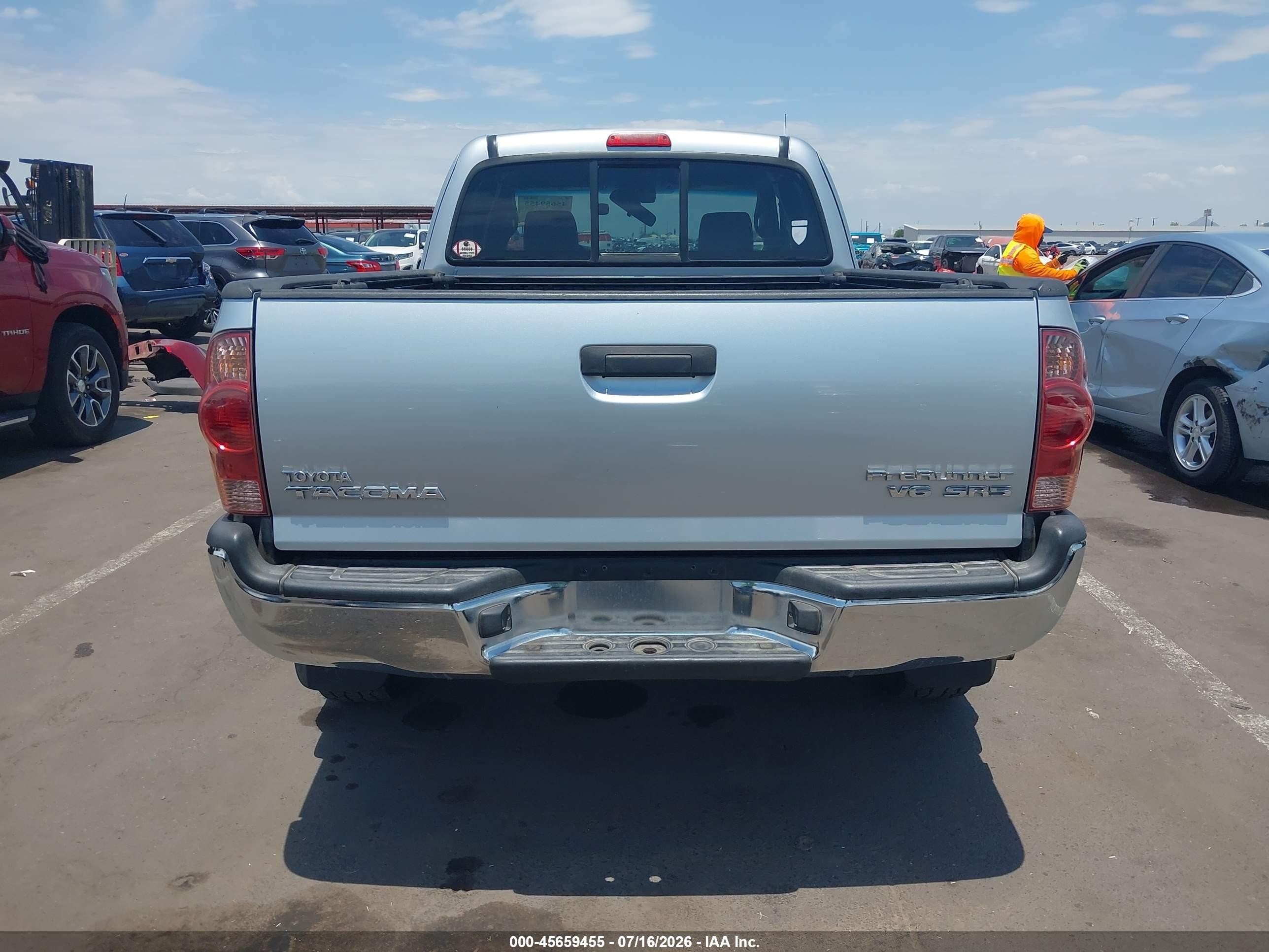 2008 Toyota Tacoma Prerunner V6 Silver vin: 5TETU62N18Z519146