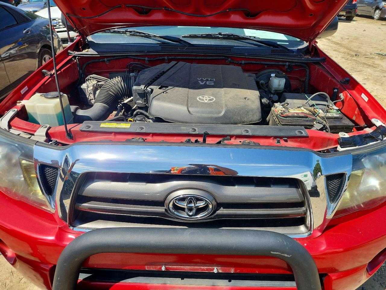 2009 Toyota Tacoma Prerunner V6 Red vin: 5TETU62N19Z641569