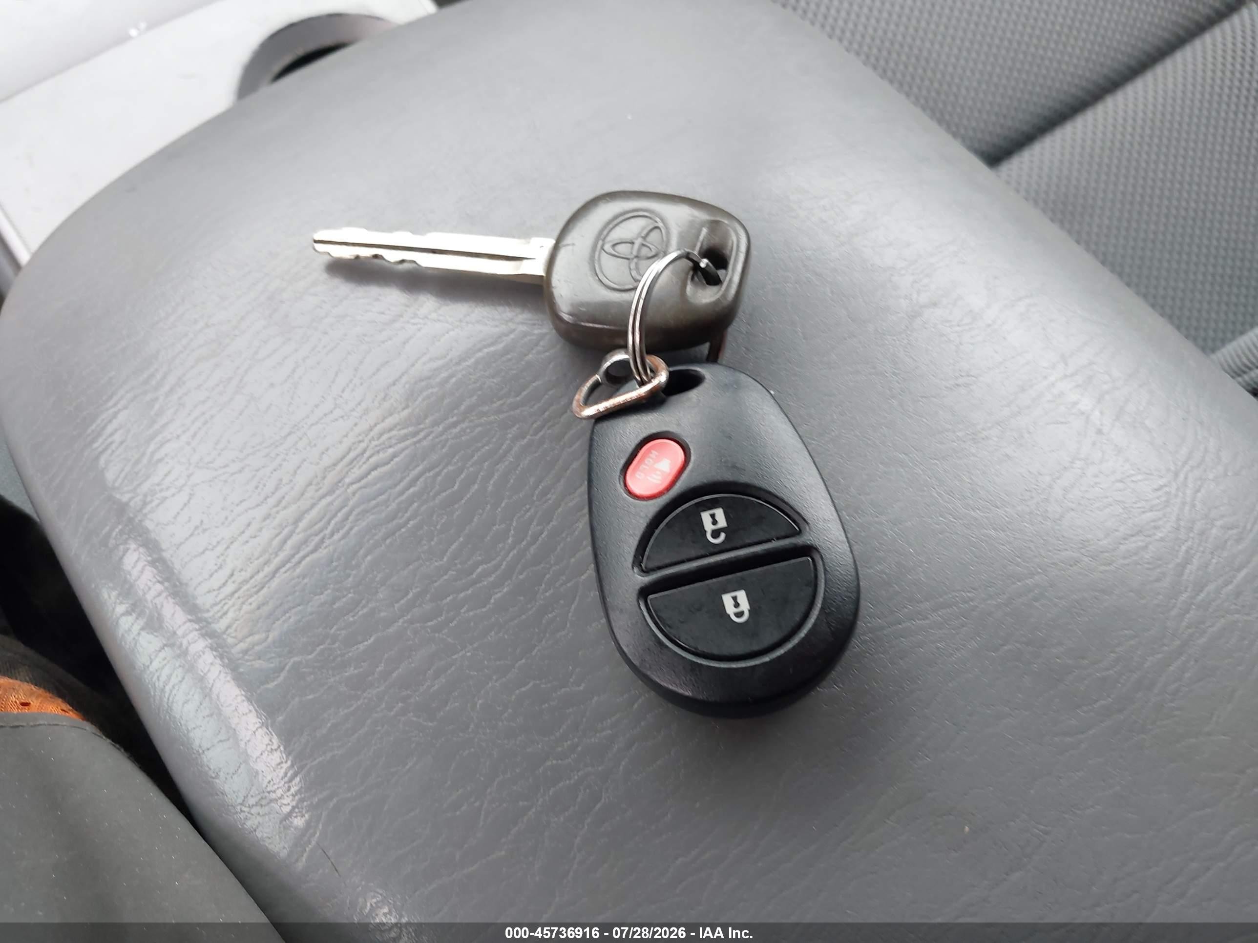 2009 Toyota Tacoma Prerunner V6 Silver vin: 5TETU62N19Z658467