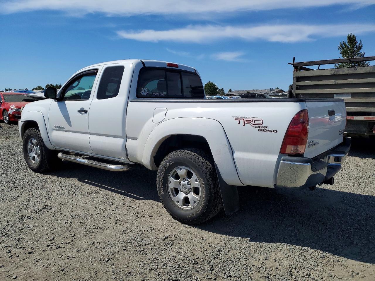 2007 Toyota Tacoma Prerunner V6 White vin: 5TETU62N47Z324804