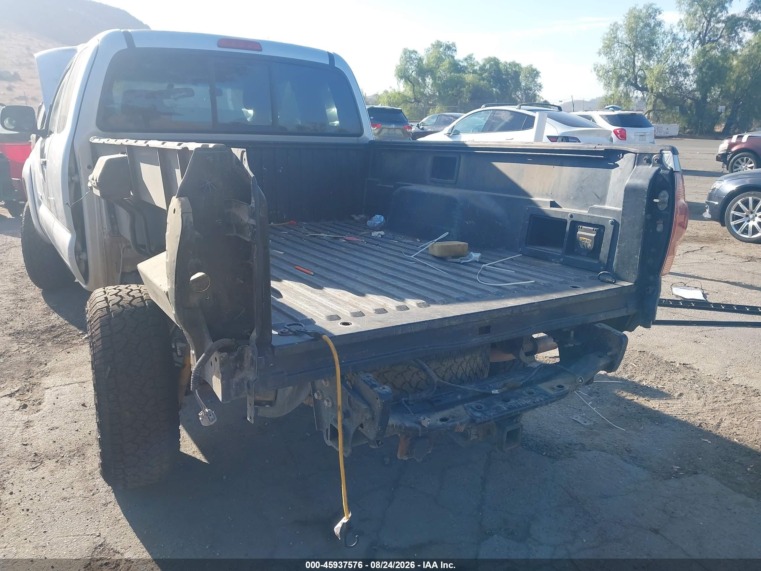 2007 Toyota Tacoma Prerunner V6 Silver vin: 5TETU62N47Z440505