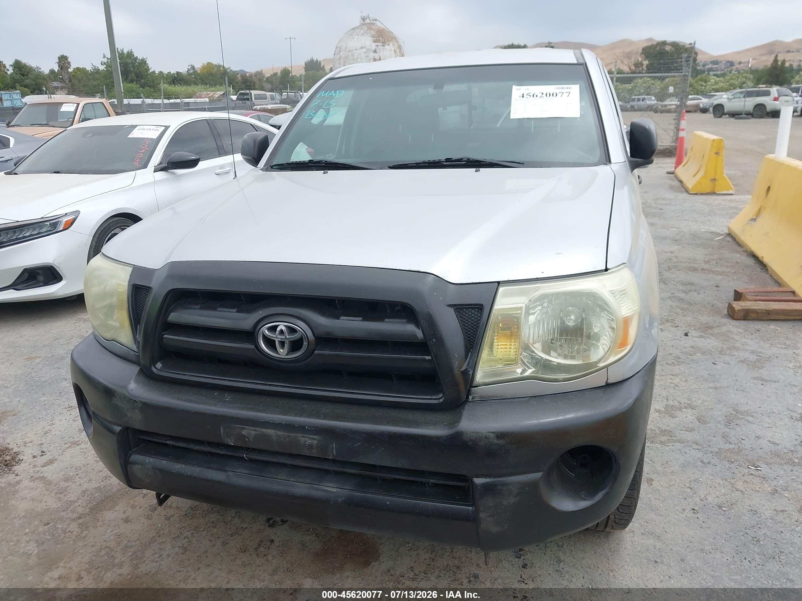 2007 Toyota Tacoma   Silver vin: 5TETX22N07Z334164