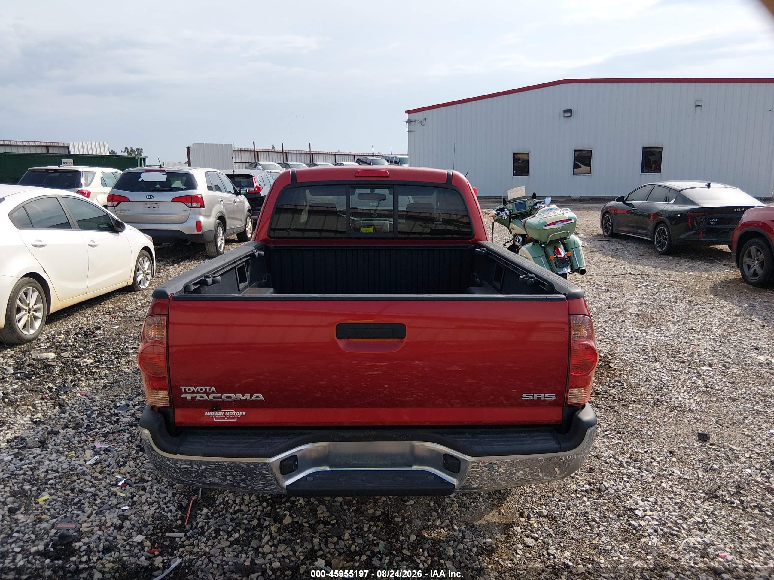 2008 Toyota Tacoma   Red vin: 5TETX22N08Z517033