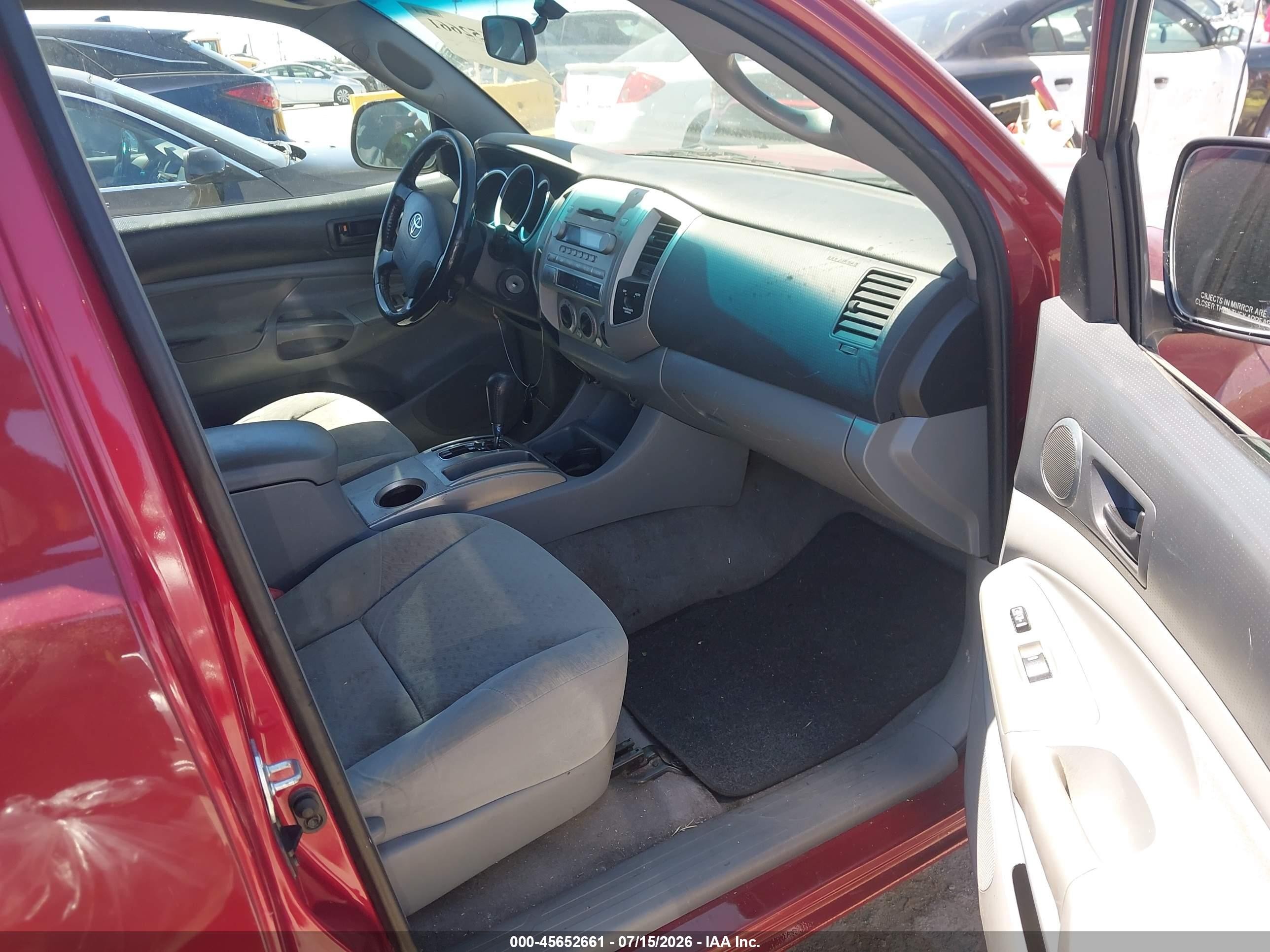 2005 Toyota Tacoma   Red vin: 5TETX22N15Z033206