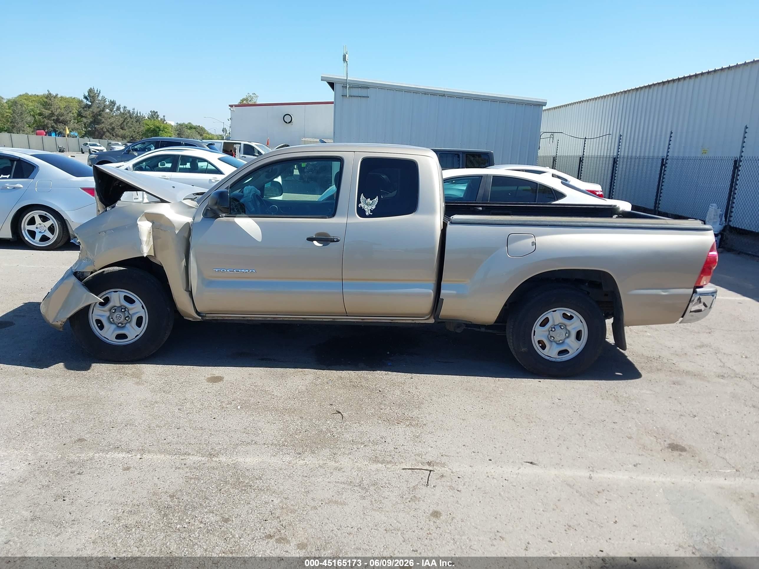 2008 Toyota Tacoma   Brown vin: 5TETX22N18Z495009