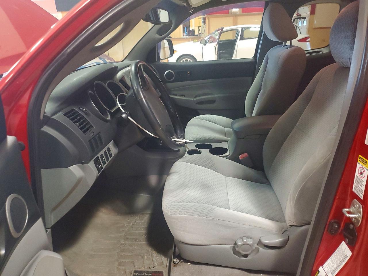 2009 Toyota Tacoma Base Red vin: 5TETX22N19Z603744
