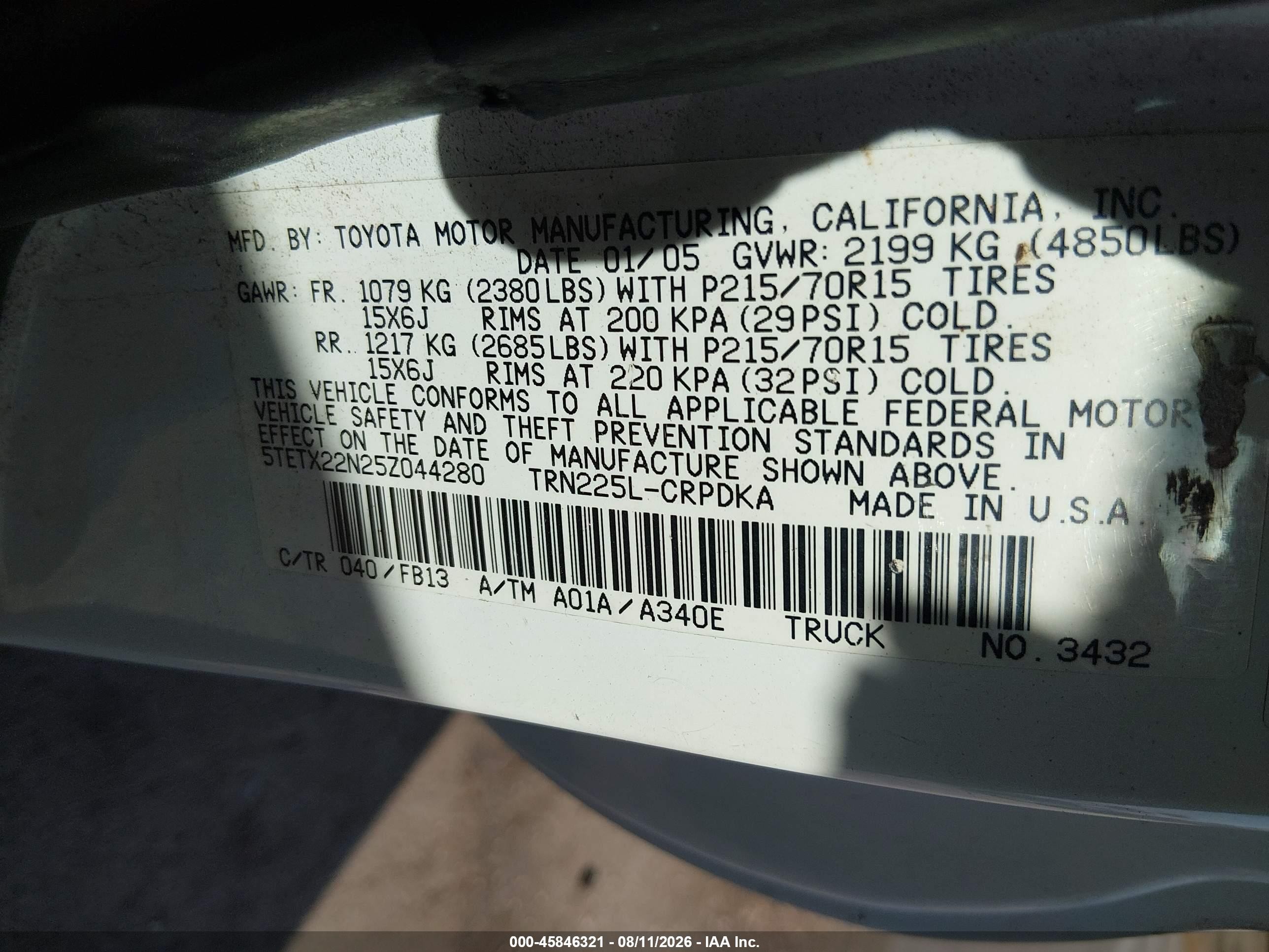2005 Toyota Tacoma   White vin: 5TETX22N25Z044280