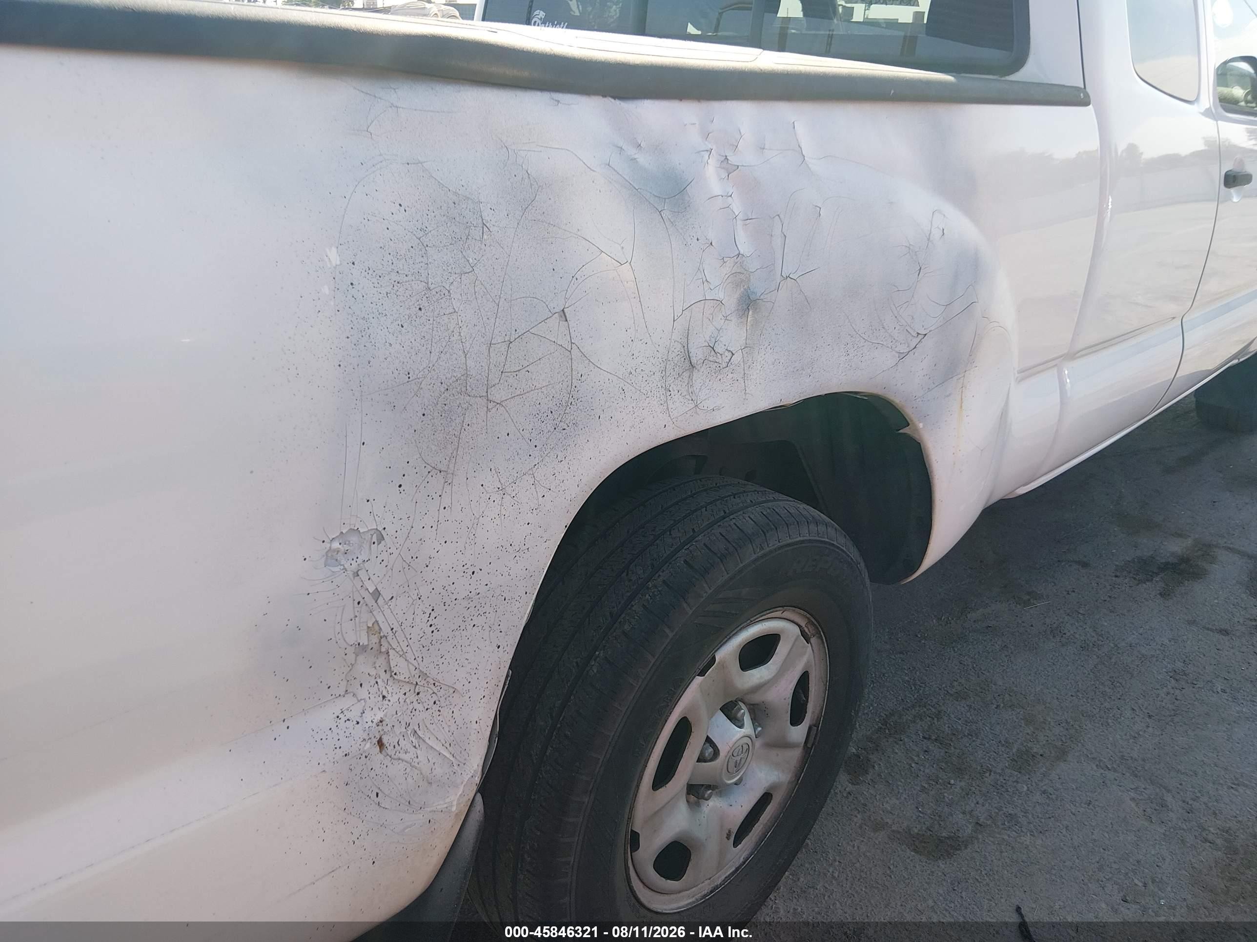 2005 Toyota Tacoma   White vin: 5TETX22N25Z044280