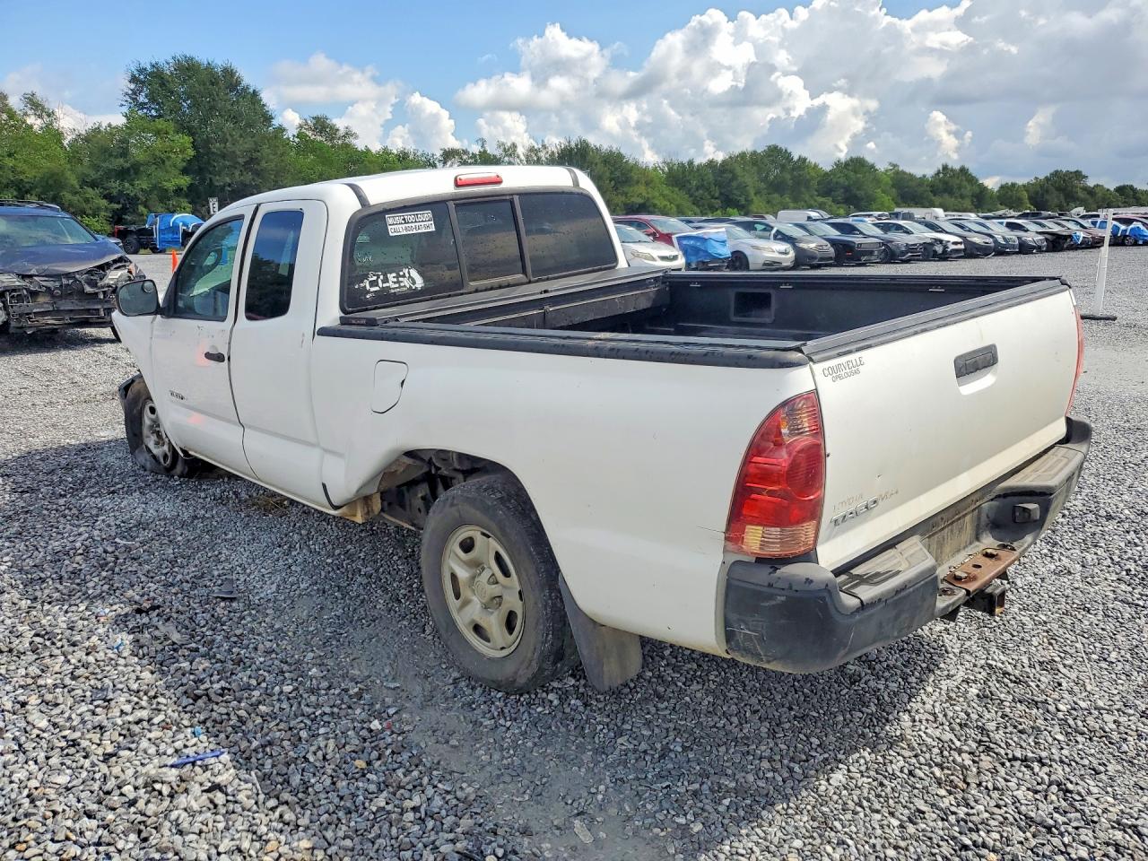 2008 Toyota Tacoma Base White vin: 5TETX22N38Z592034