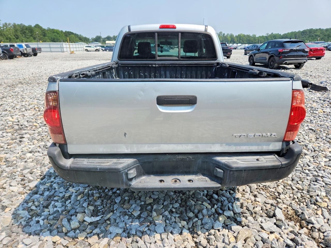 2007 Toyota Tacoma Base Silver vin: 5TETX22N47Z404748