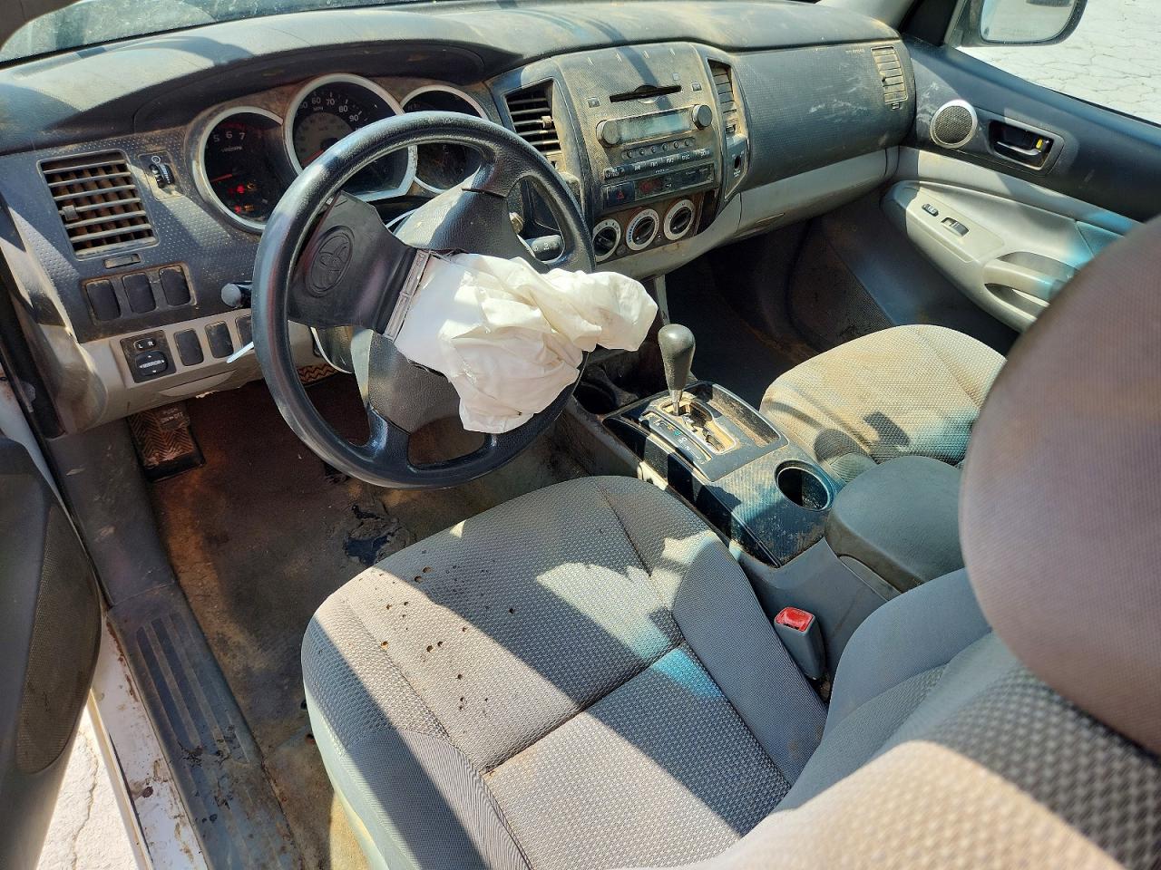 2007 Toyota Tacoma Base White vin: 5TETX22N47Z455733